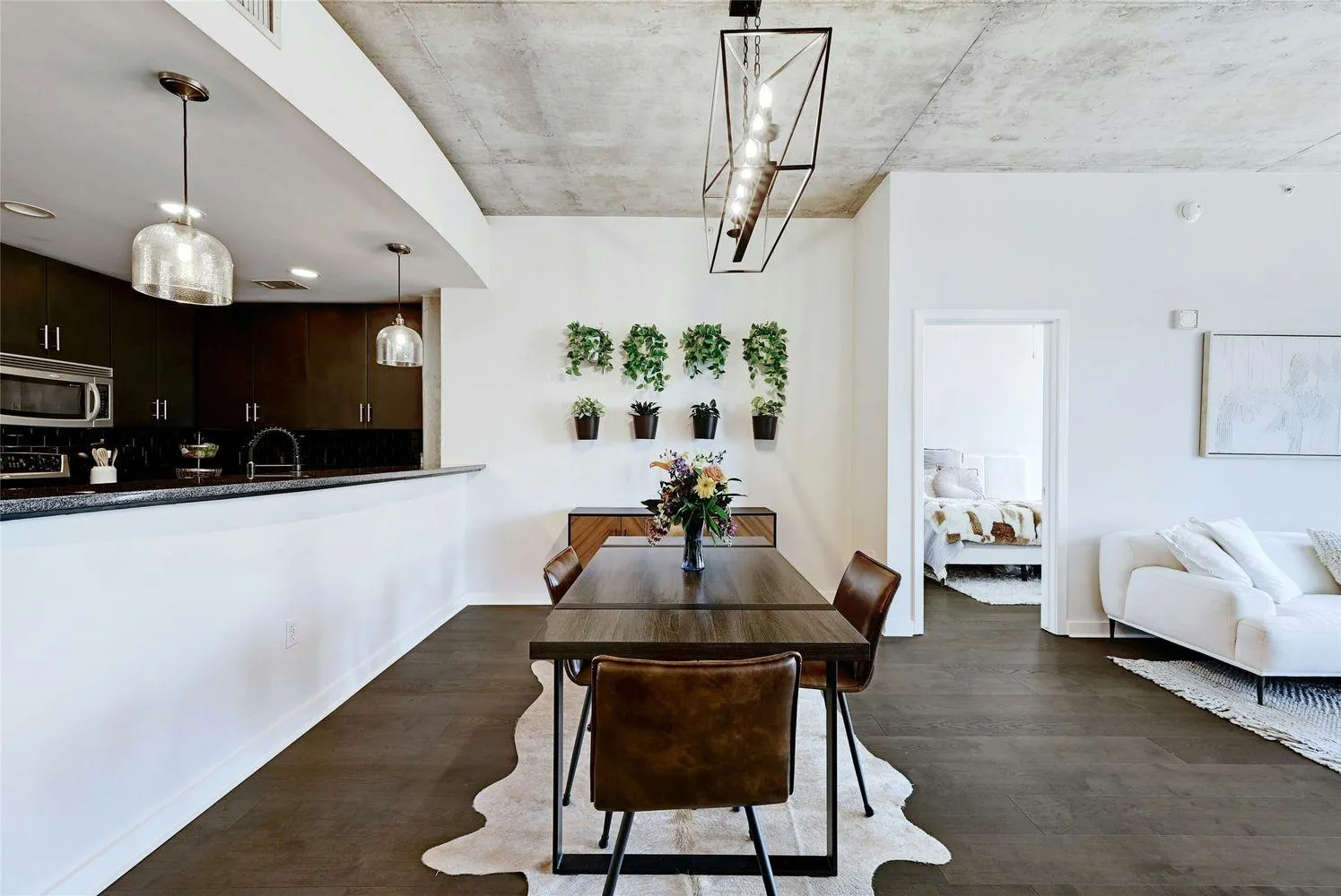Photo 5 of 360 NUECES ST #1809