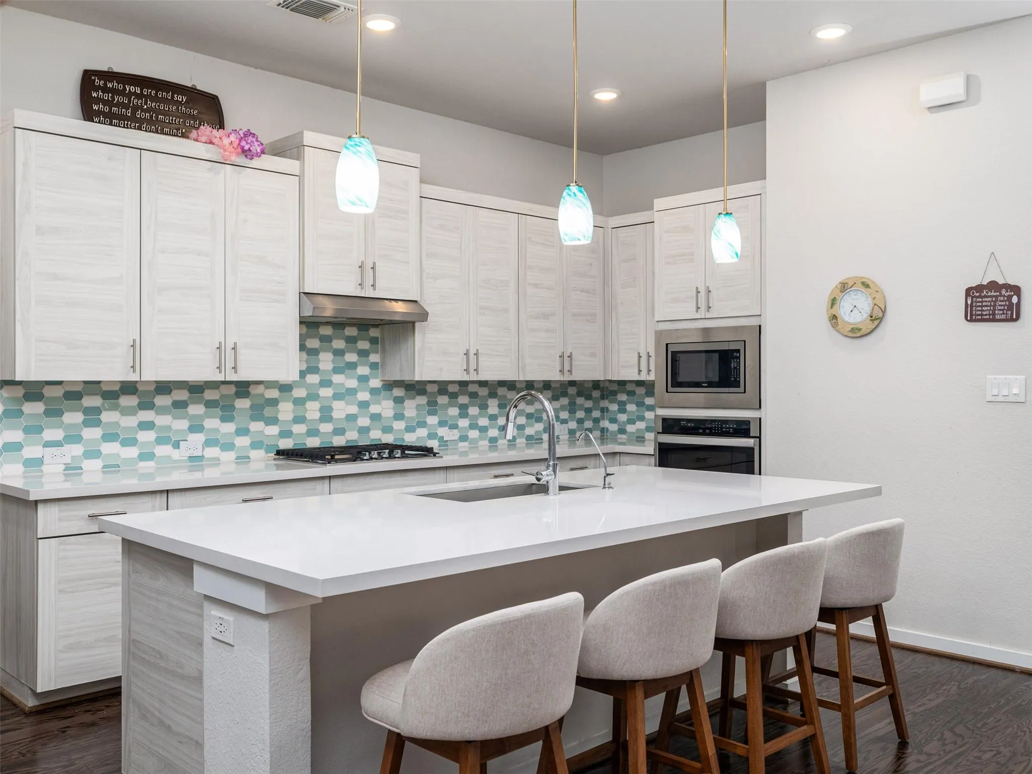 Photo 5 of 6512 COVINA LN