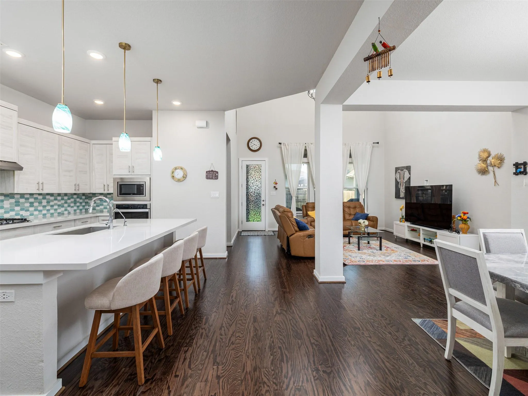 Photo 4 of 6512 COVINA LN