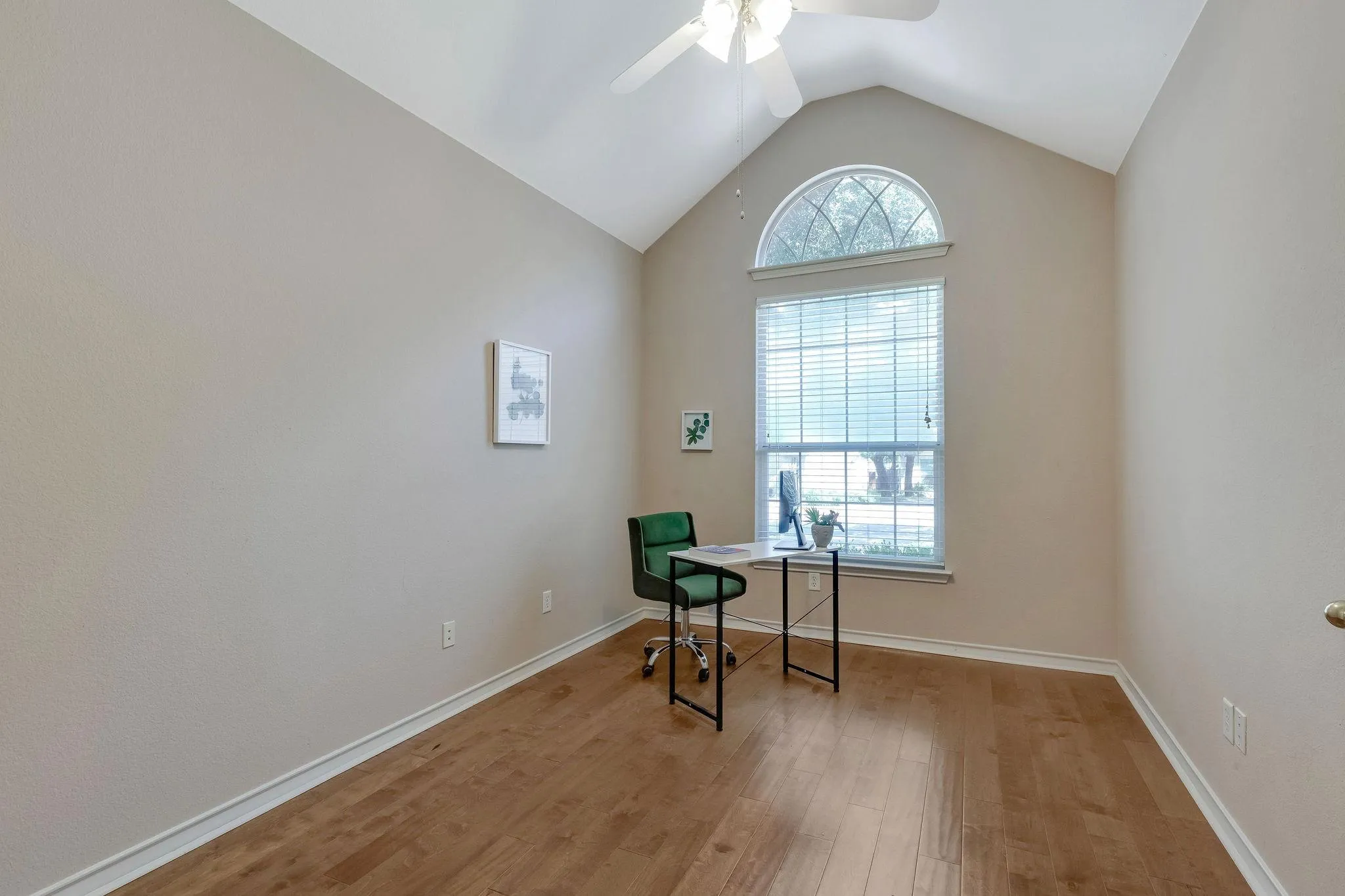 Photo 2 of 16809 CYPRESS LANDING CV