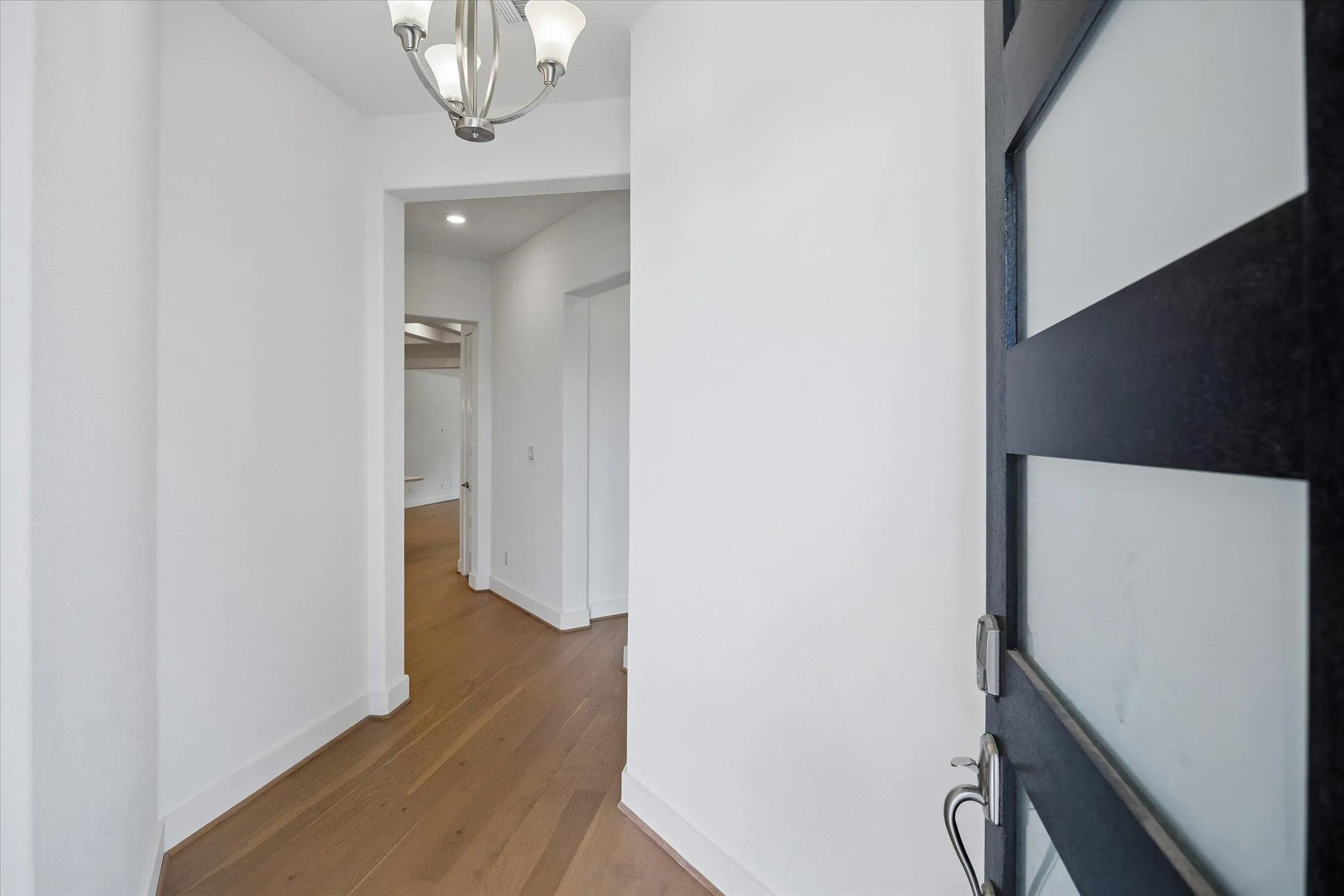 Photo 3 of 109 BENETEAU DR