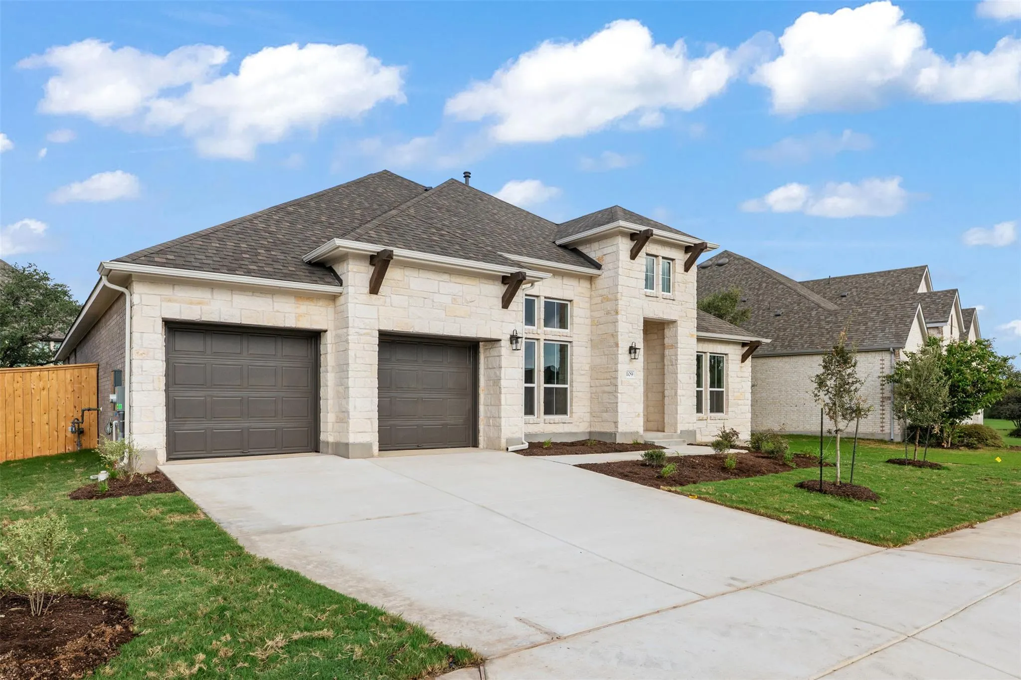 Photo 3 of 109 POSSUMHAW LN