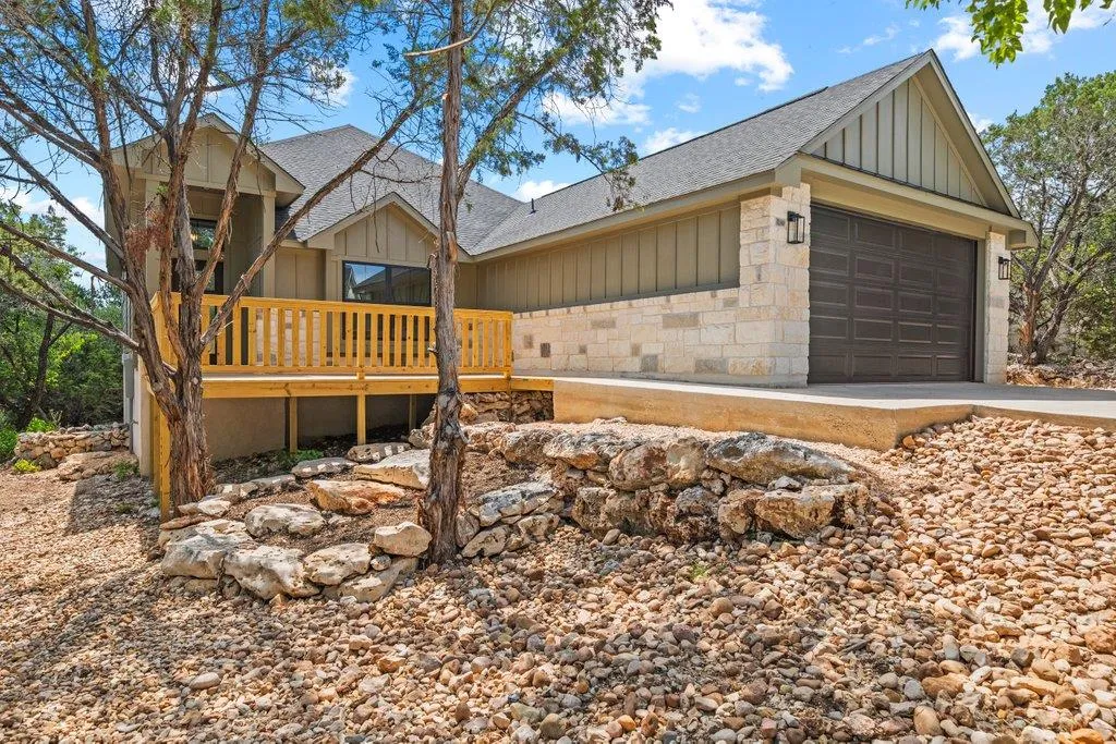 Photo of 98 WHISPERING VALLEY DR, Wimberley, TX, 78676