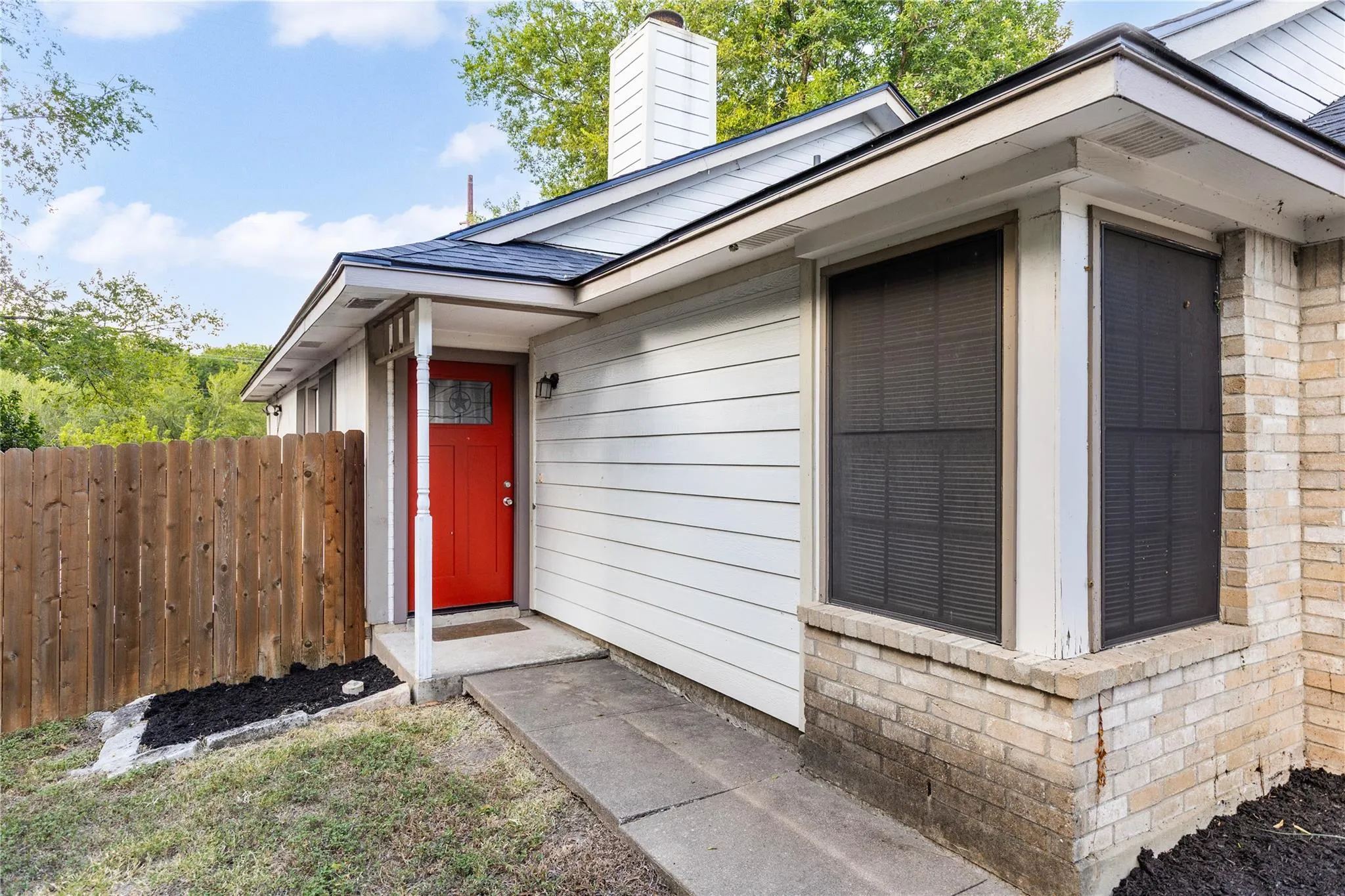 Photo 3 of 1803 HEATHERGLEN LN