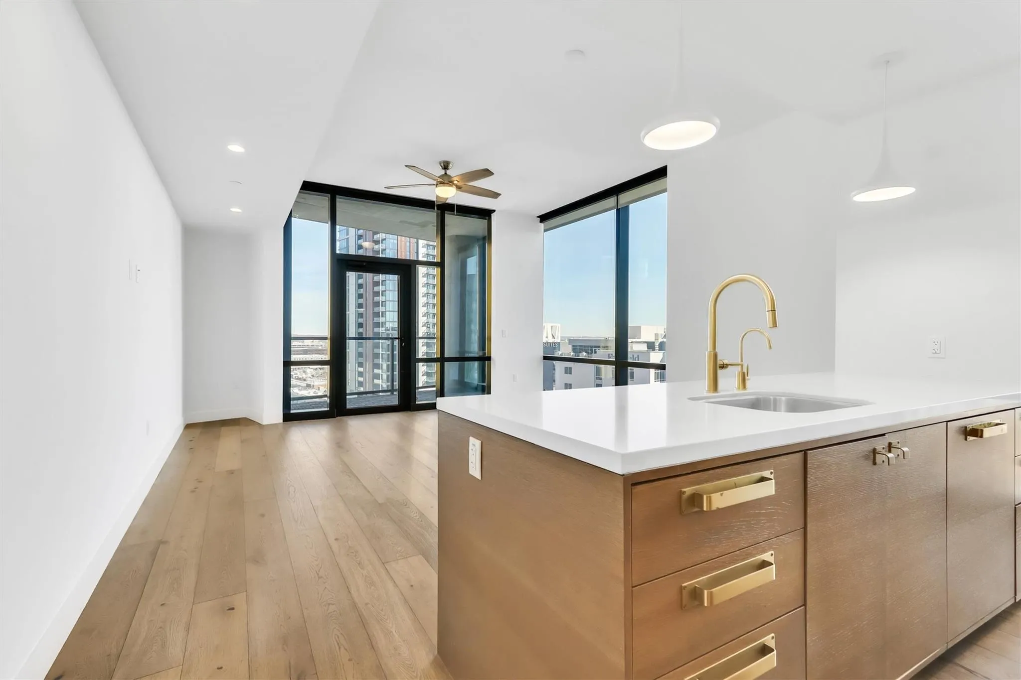 Photo of 70 RAINEY ST #1607, Austin, 78701