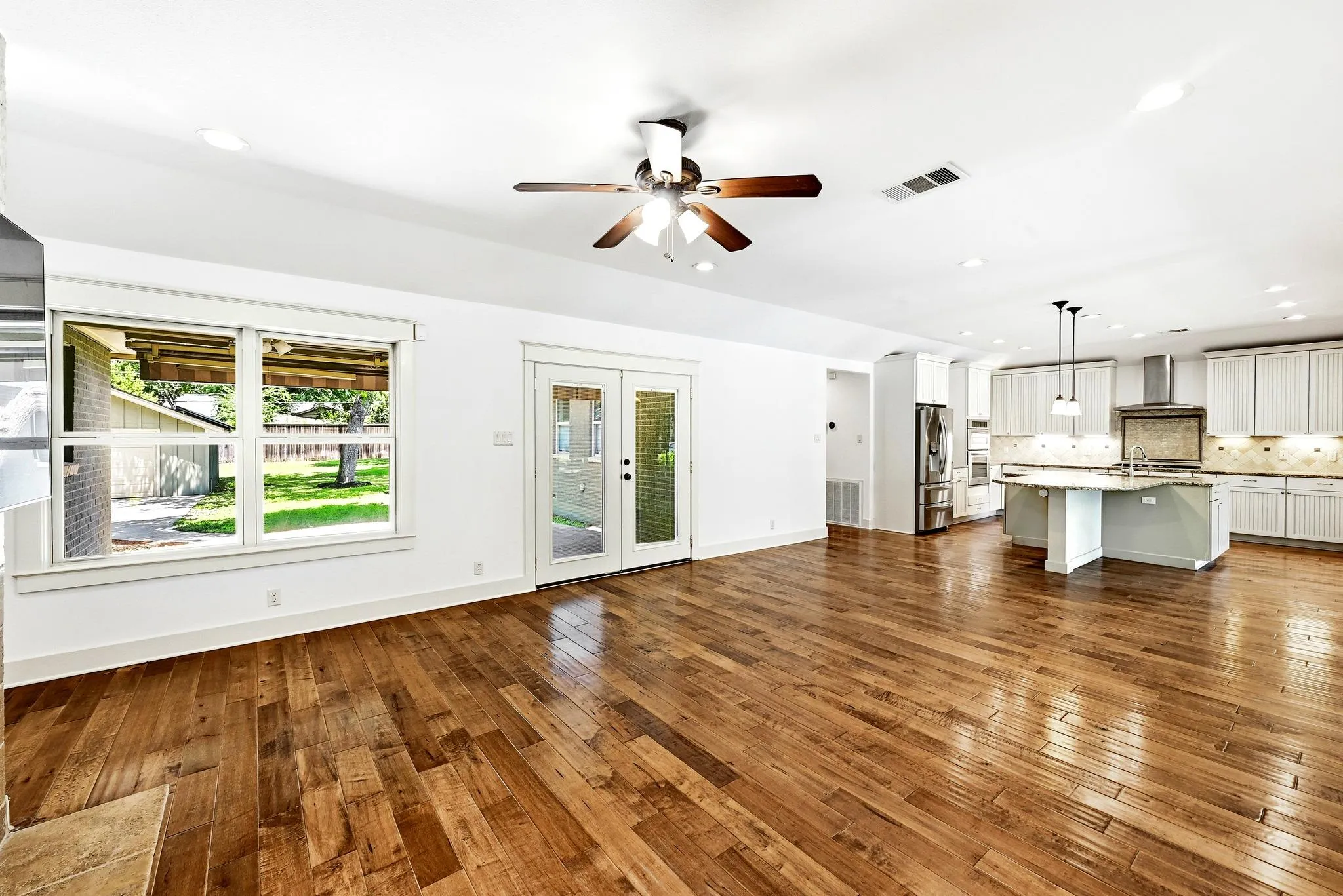 Photo 5 of 3804 AVENUE G NONE