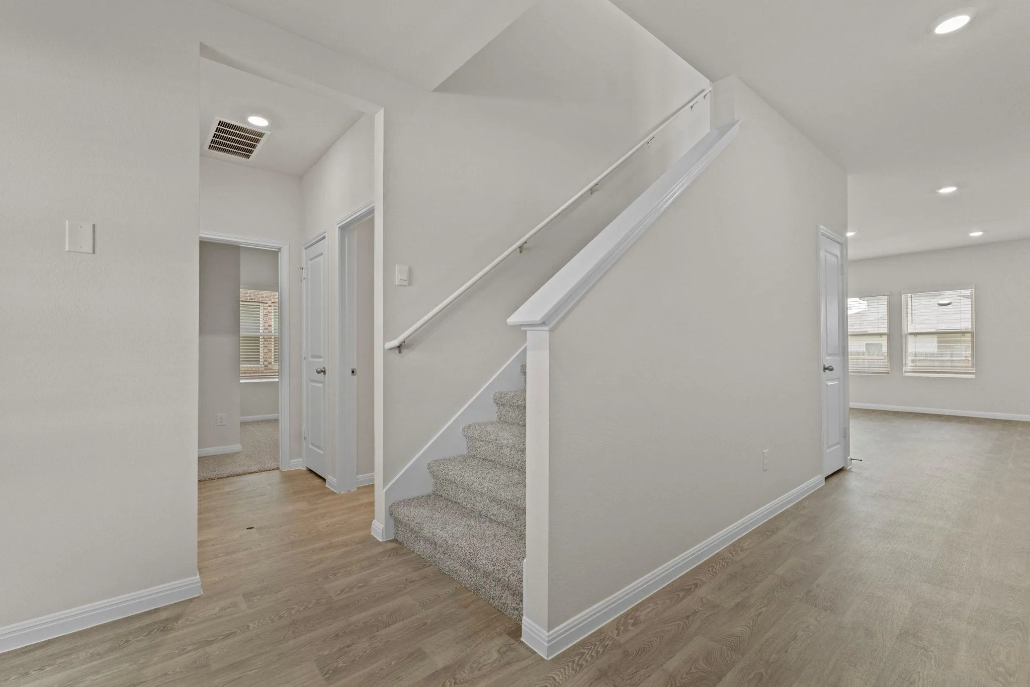 Photo 5 of 117 MORNINGSIDE GRV