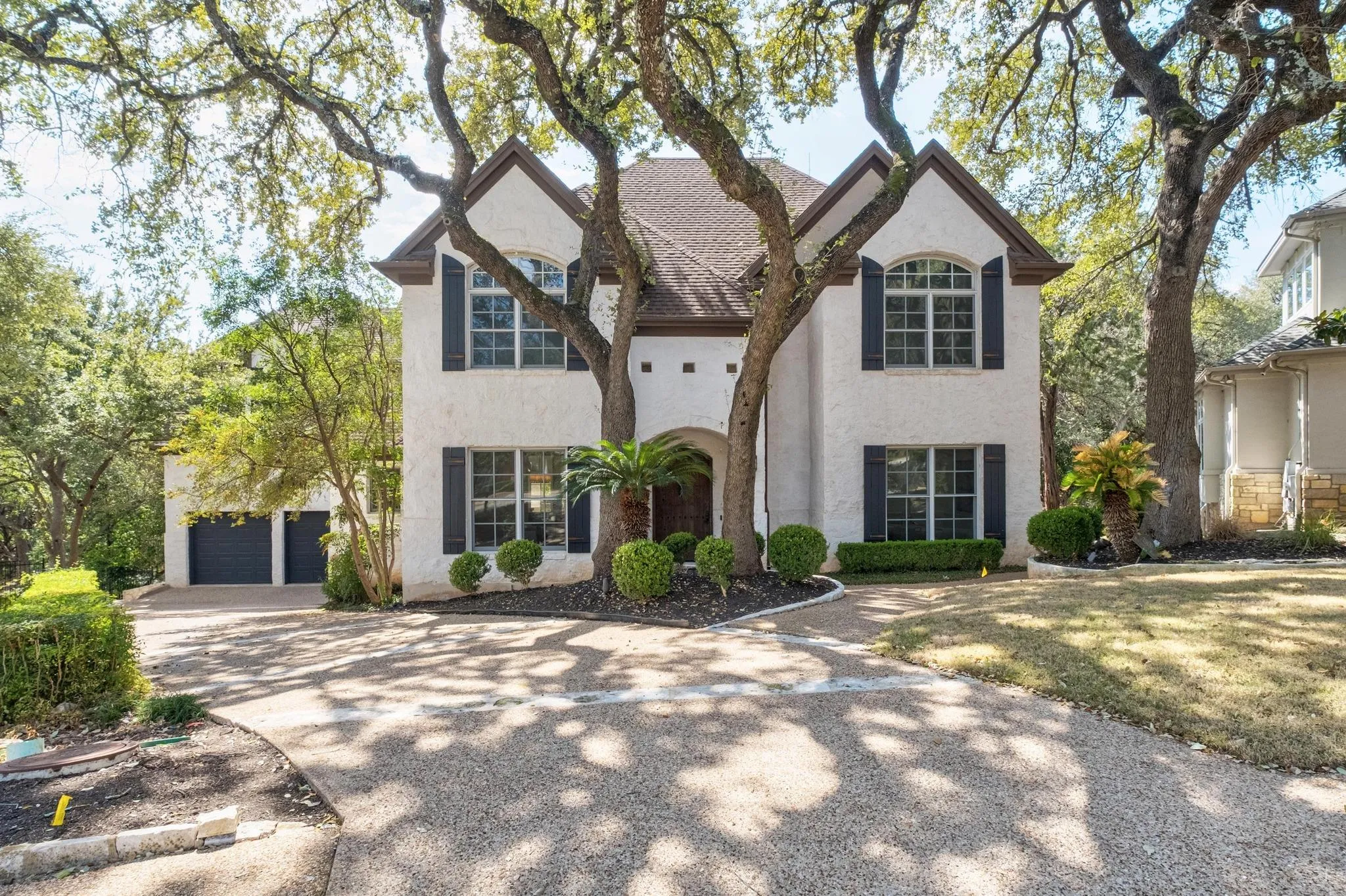 Photo of 2900 MEANDERING RIVER CT, Austin, 78746
