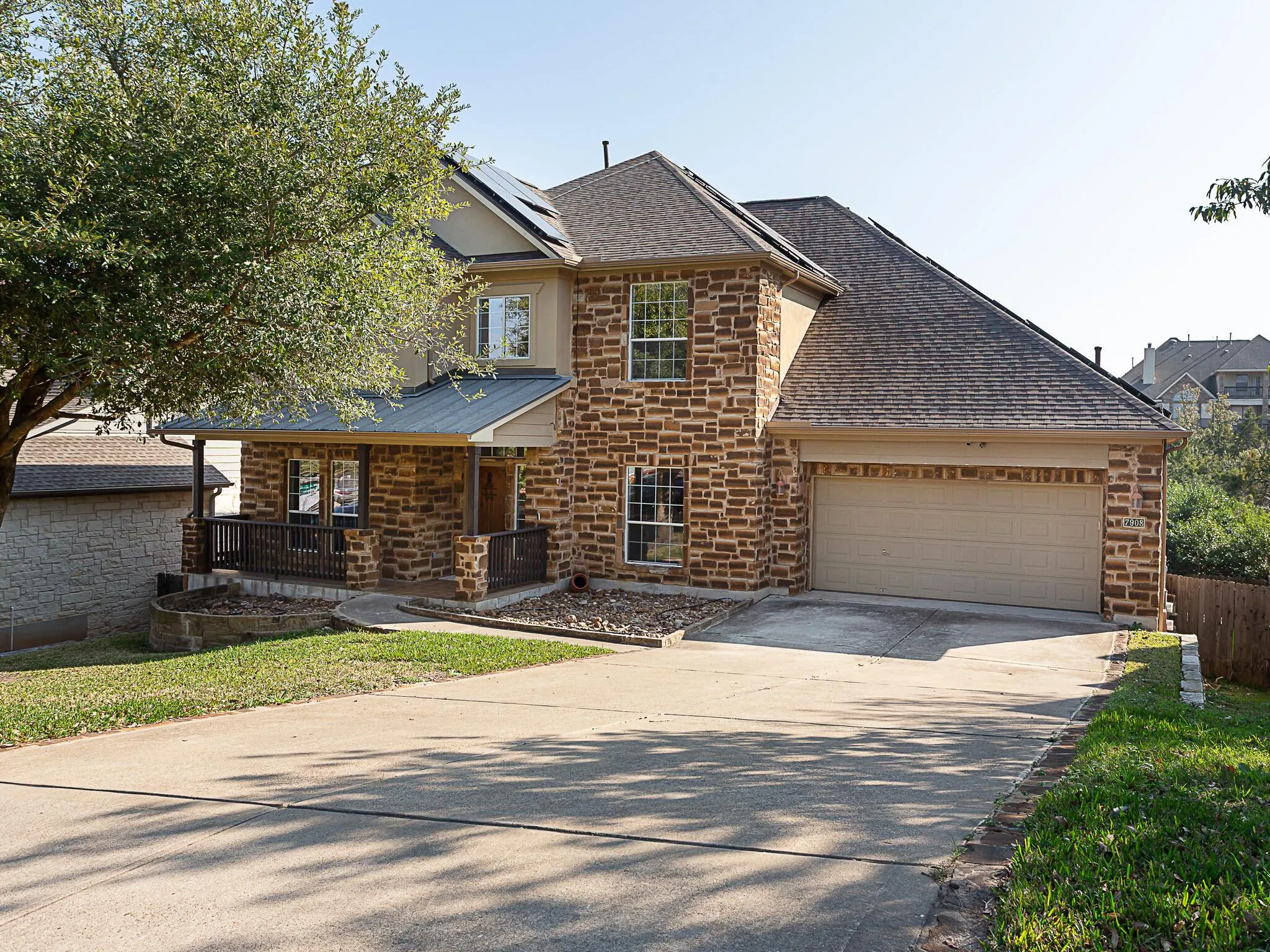 Photo 2 of 7908 JOURNEYVILLE DR