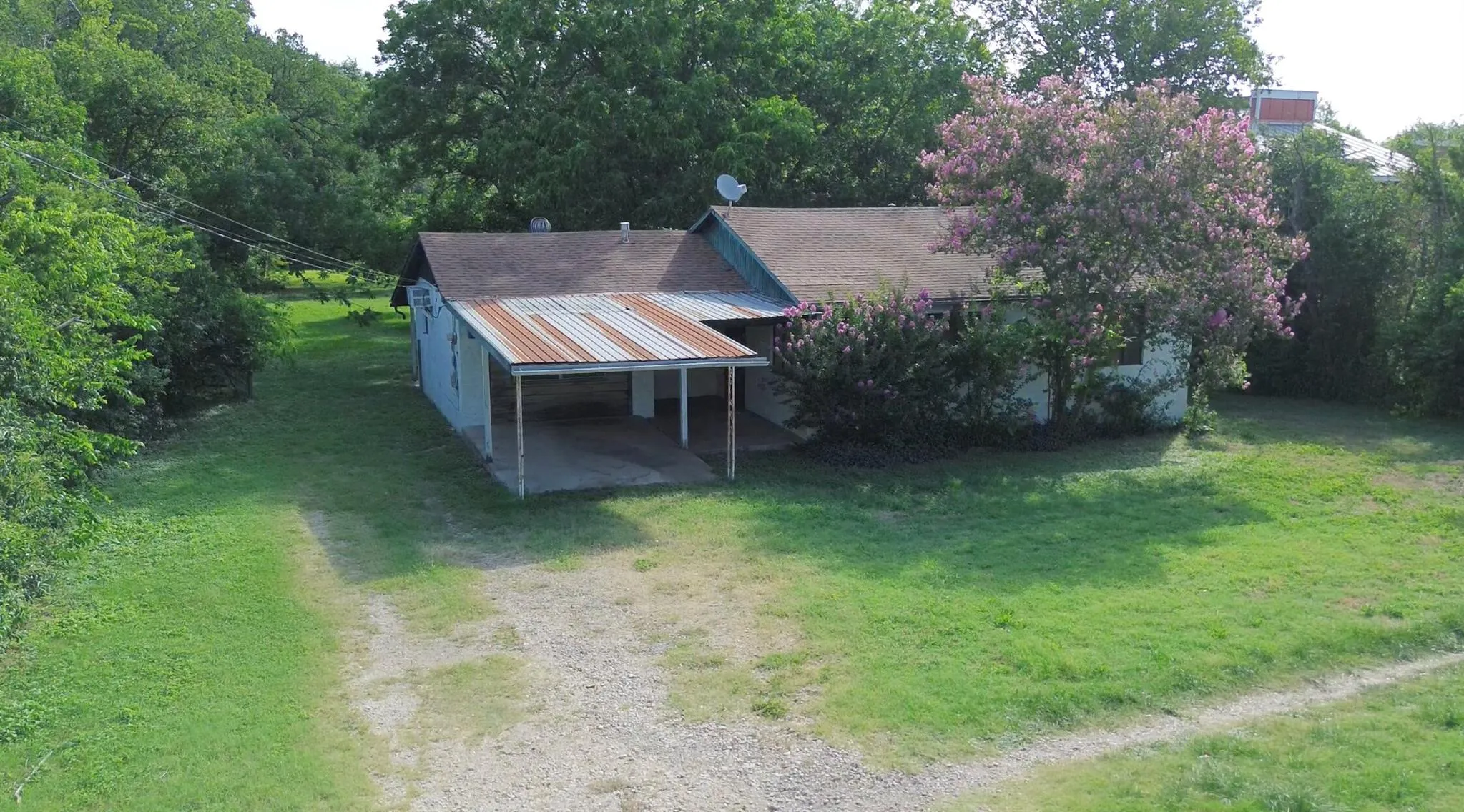 Photo 3 of 1806 FORTVIEW RD