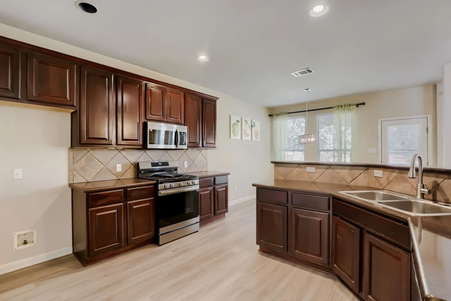 Photo 4 of 9632 MORGAN CREEK DR