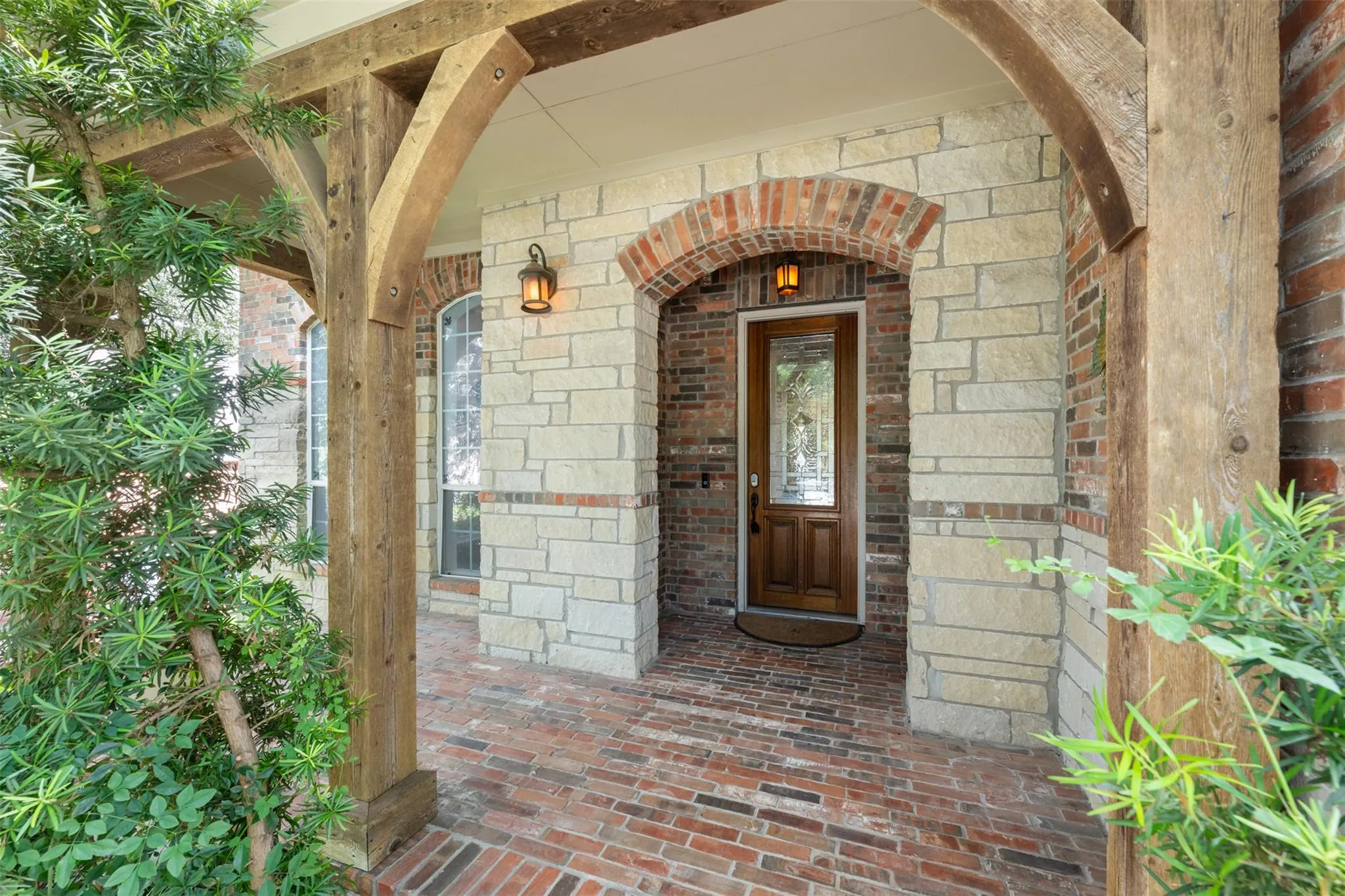 Photo 5 of 2238 FERNSPRING DR