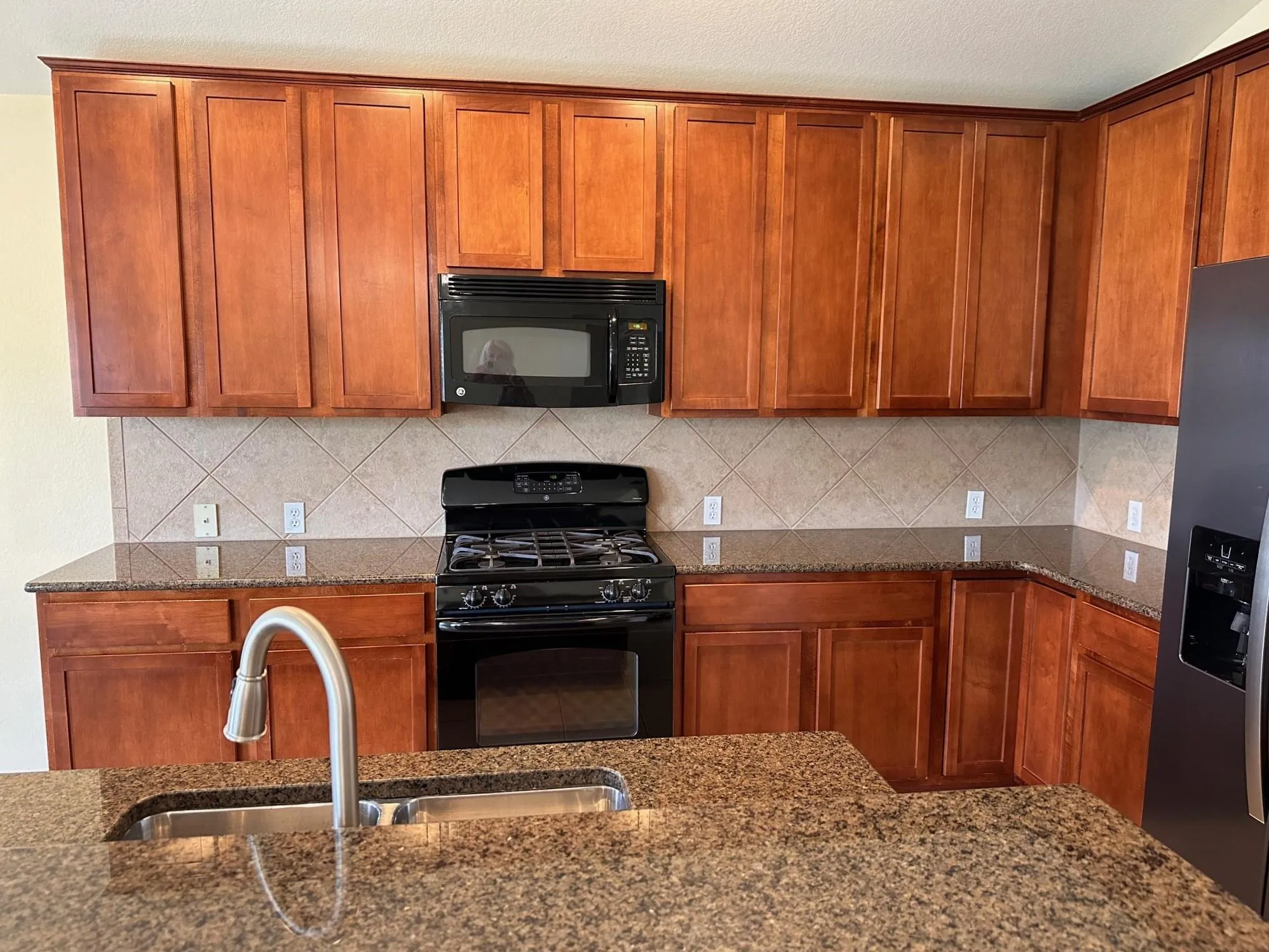 Photo 5 of 15008 FERNHILL DR