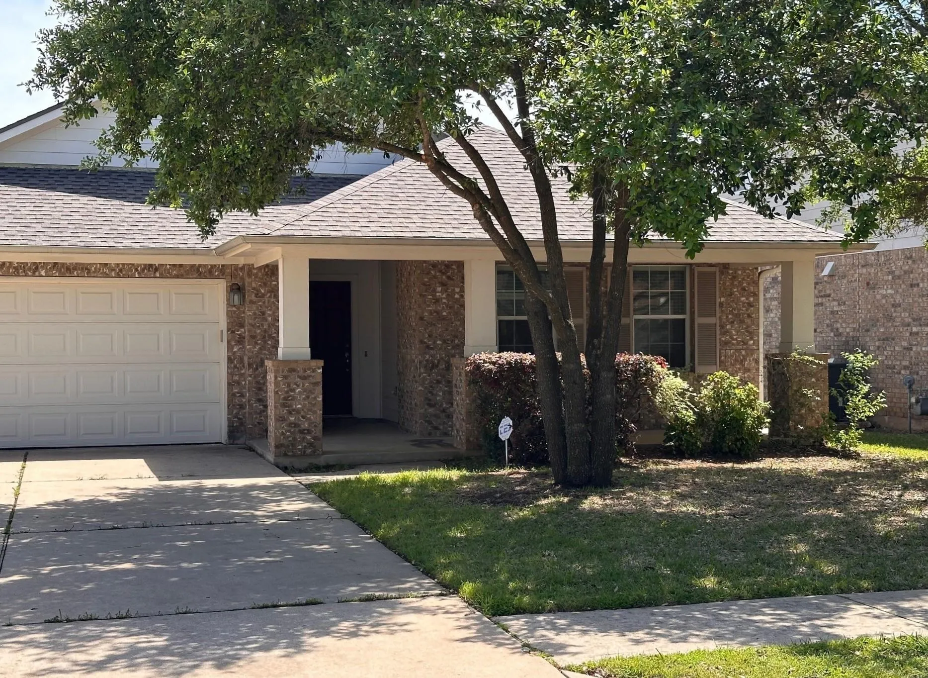 Photo 2 of 15008 FERNHILL DR
