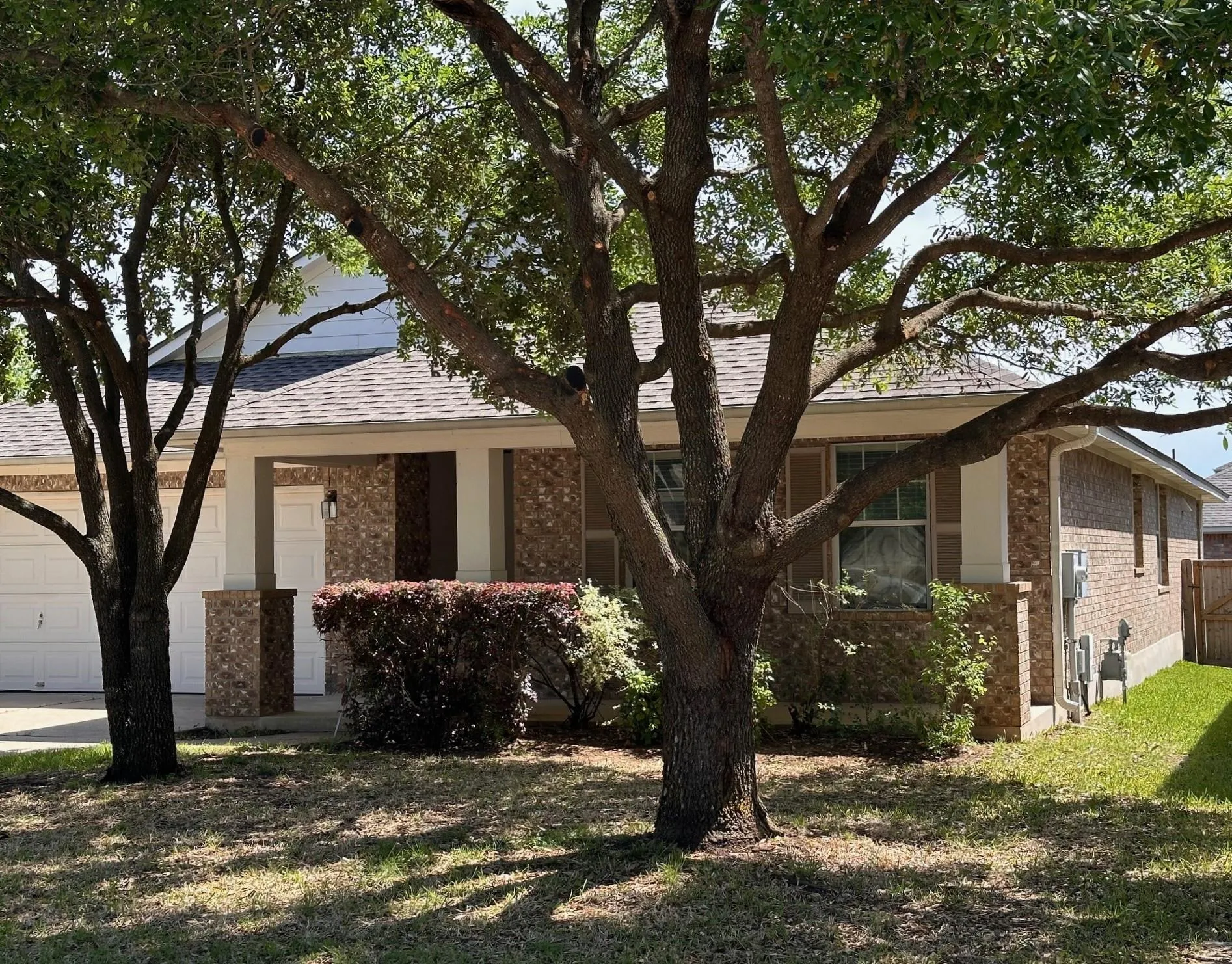 Photo 3 of 15008 FERNHILL DR