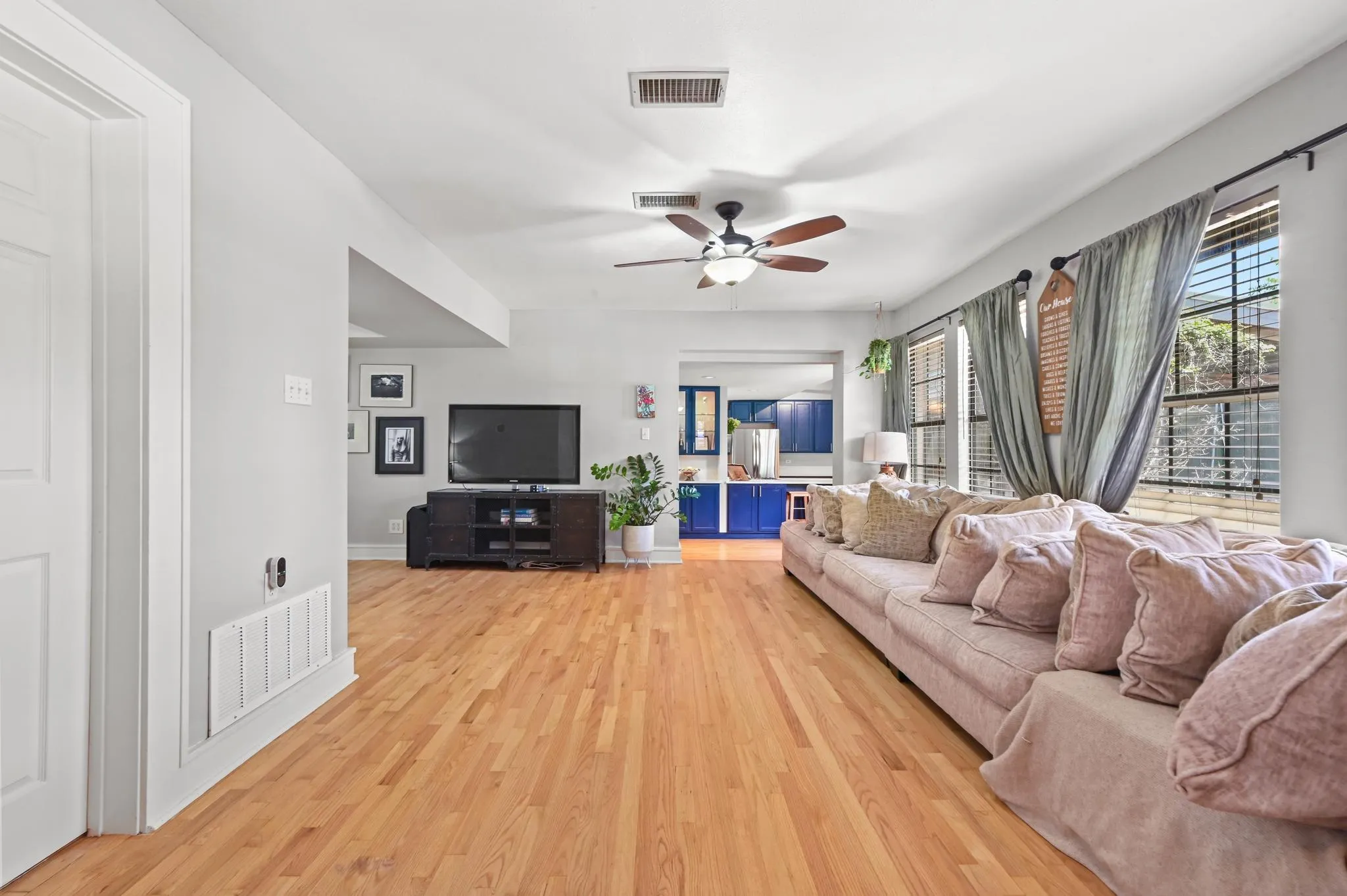 Photo 5 of 2706 PALOMINO DR