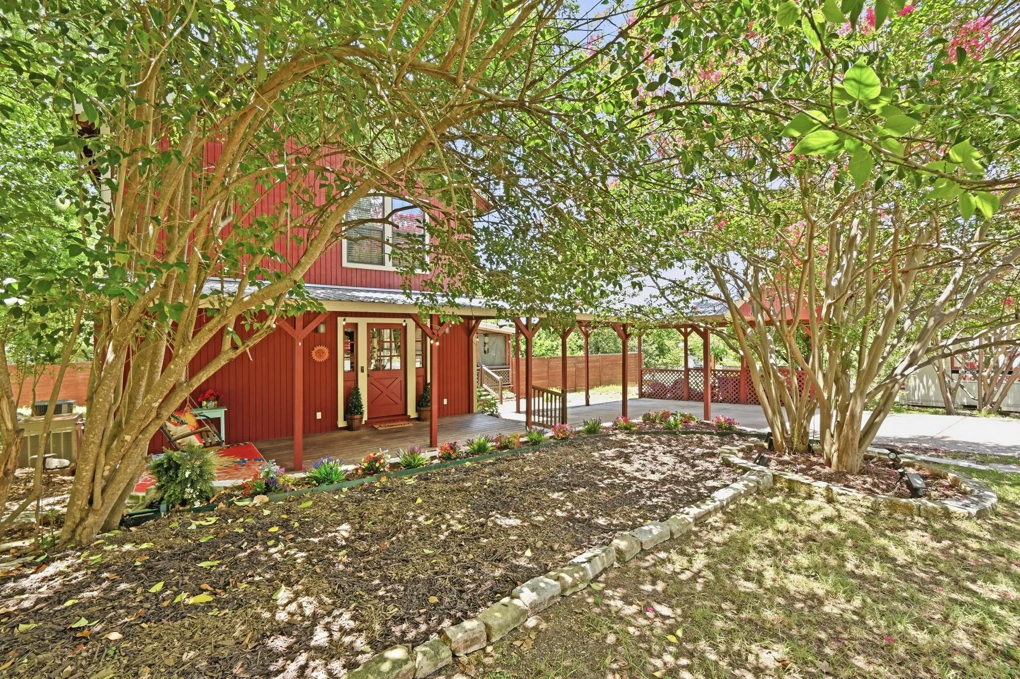 Photo 2 of 2706 PALOMINO DR