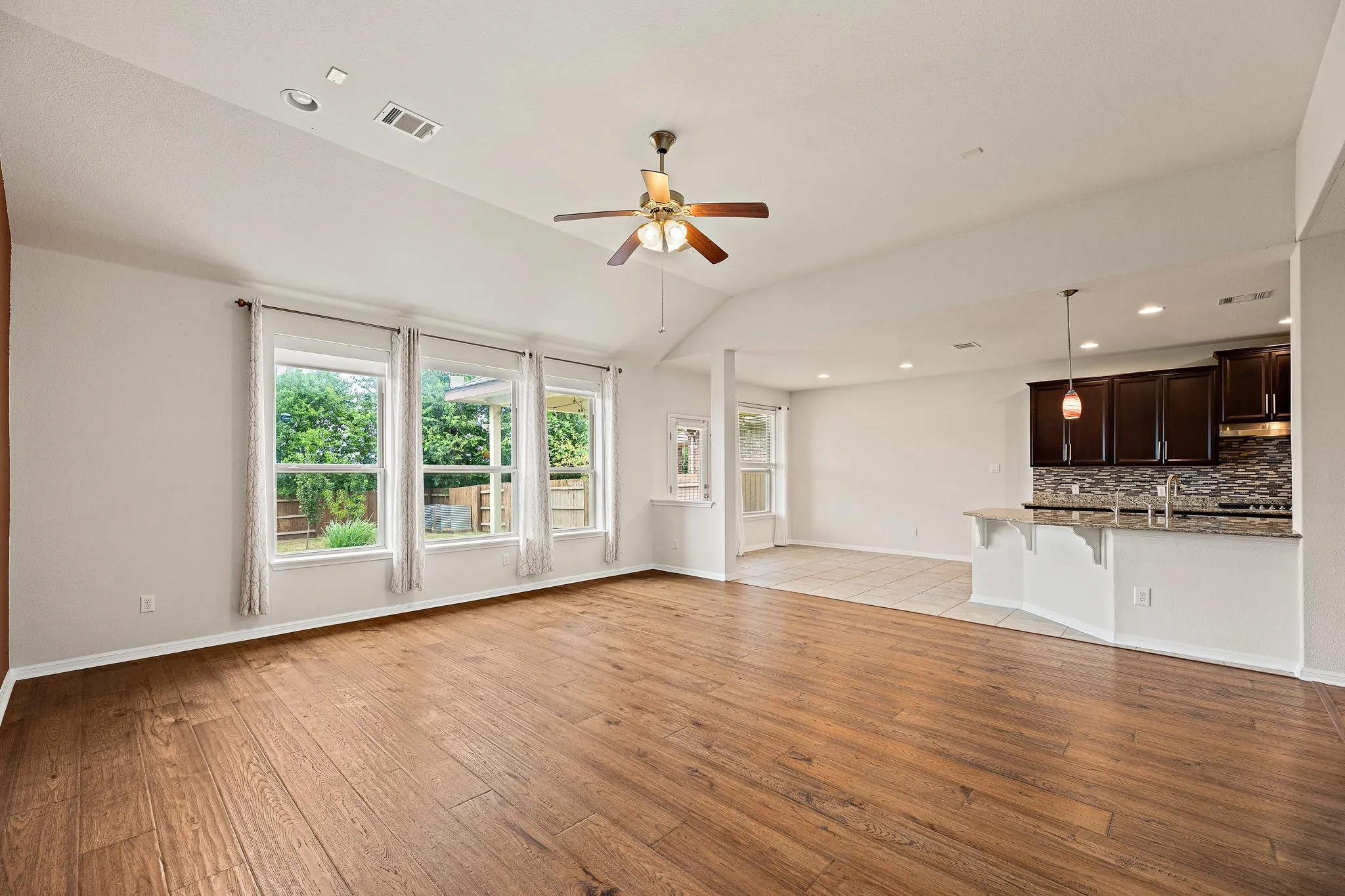 Photo 4 of 18412 WIND VALLEY WAY