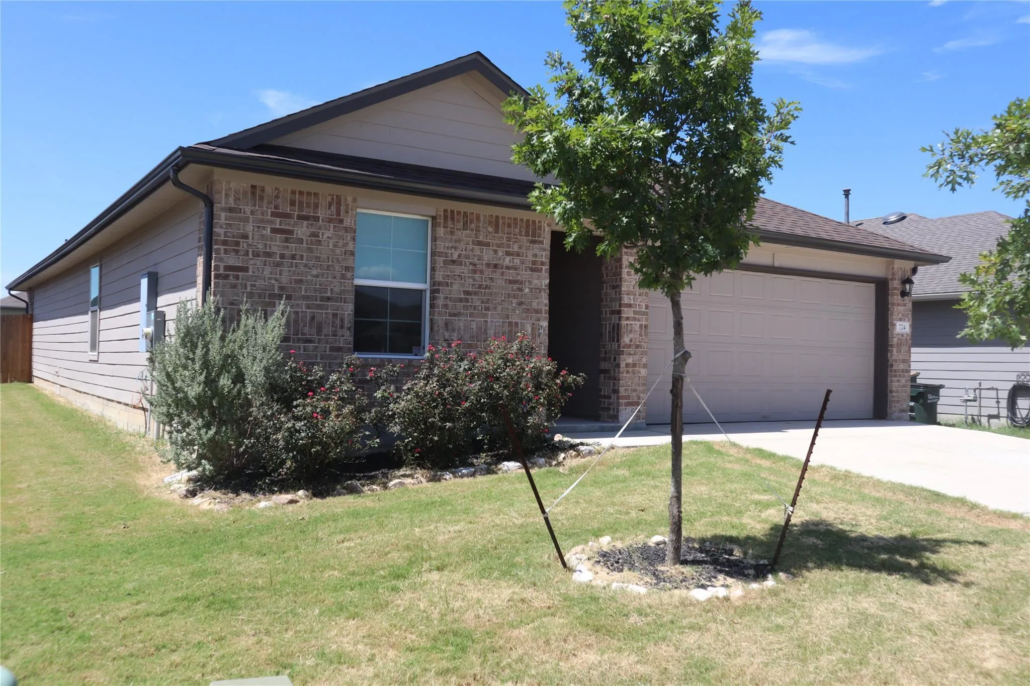 Photo 2 of 724 ADLER WAY