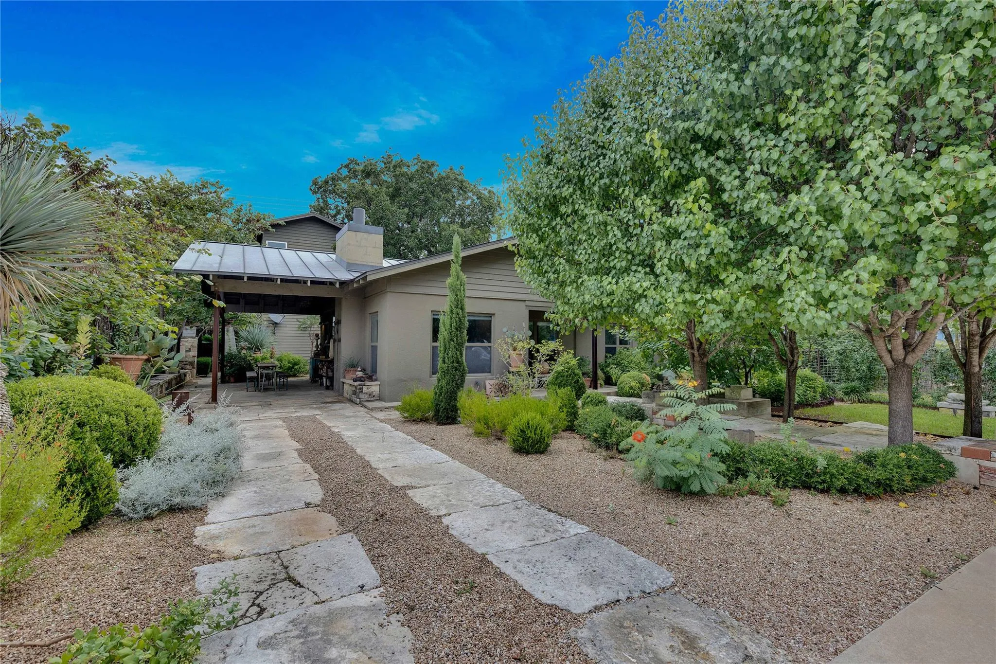 Photo of 1306 NORWOOD RD #A, Austin, 78722