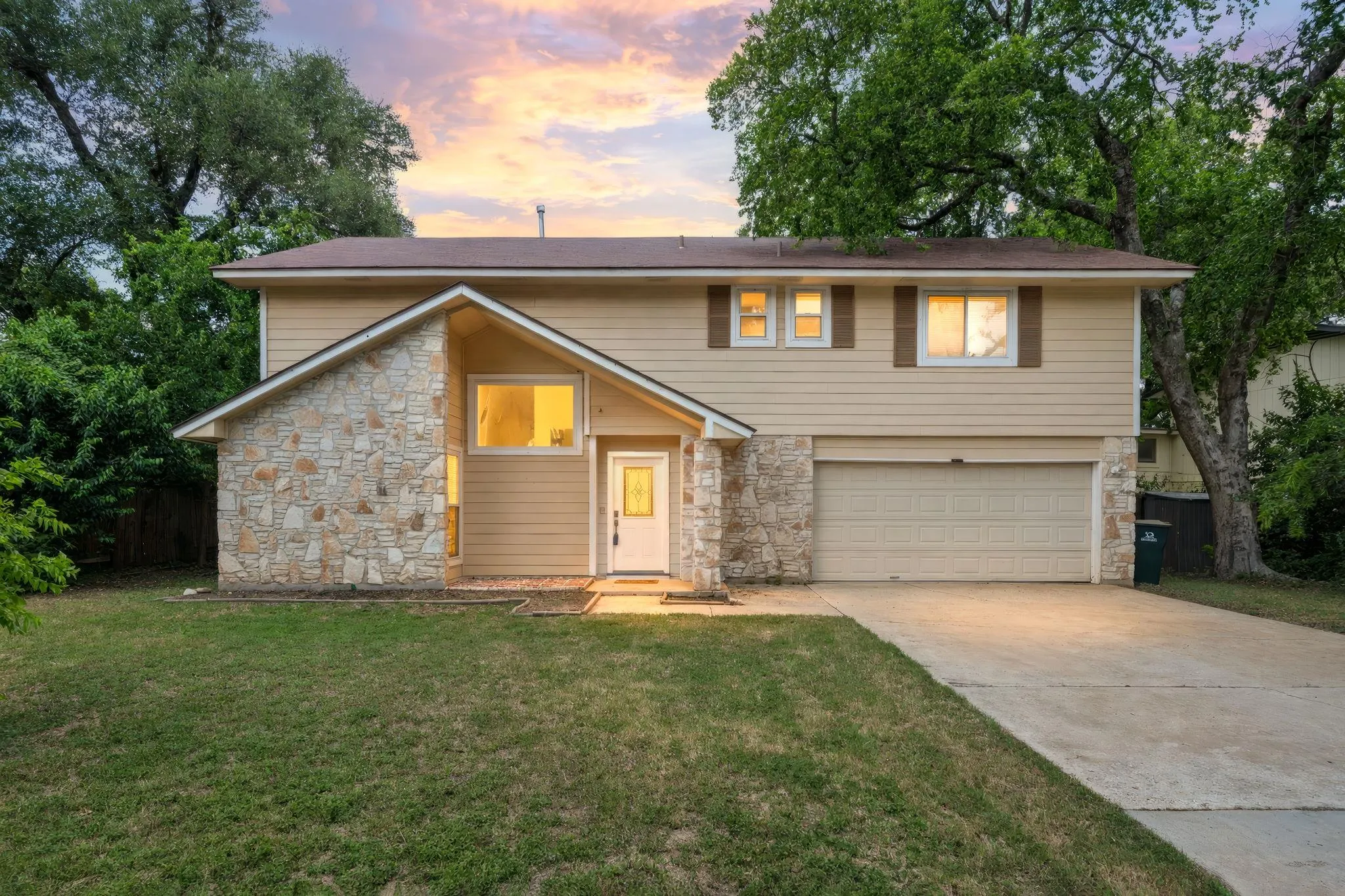 Photo of 12410 BURLYWOOD TRL, Austin, TX, 78750