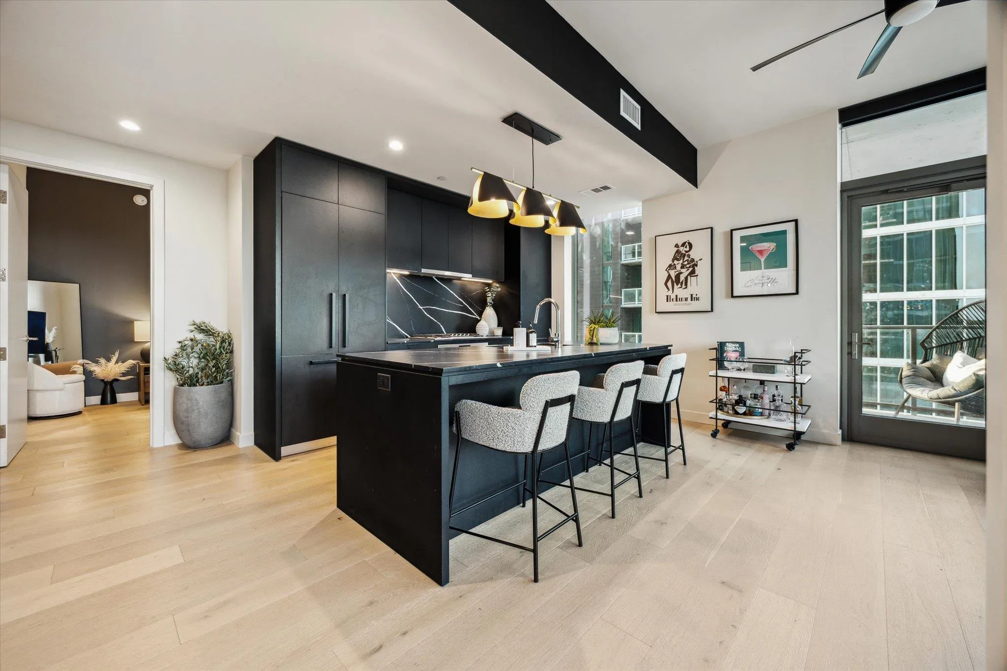 Photo 5 of 44 EAST AVE #1607