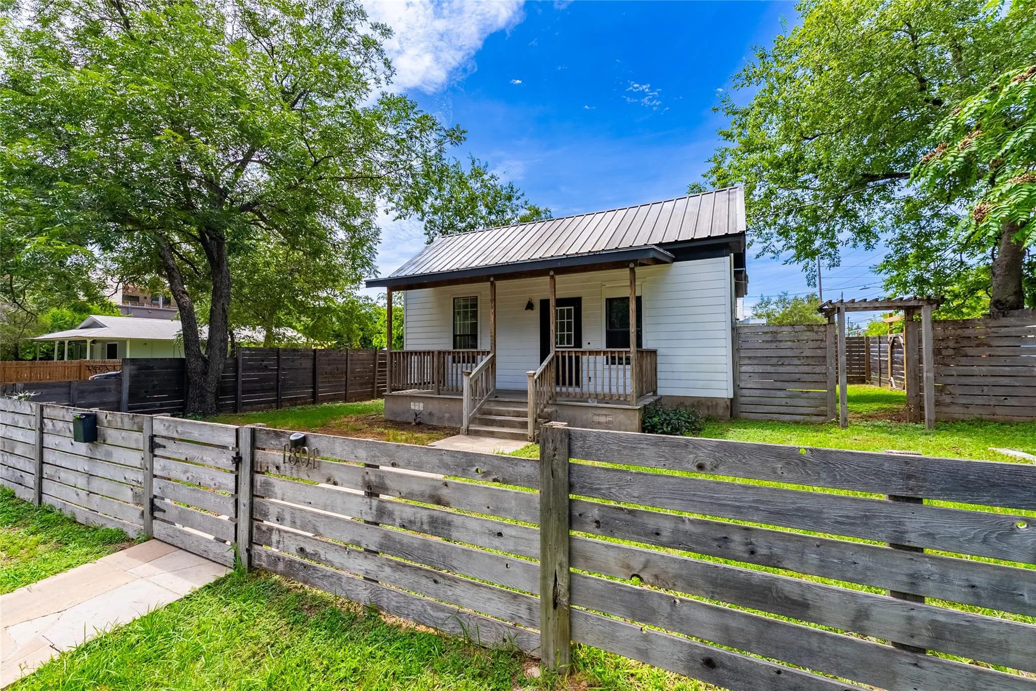 Photo of 1801 13TH ST E, Austin, 78702