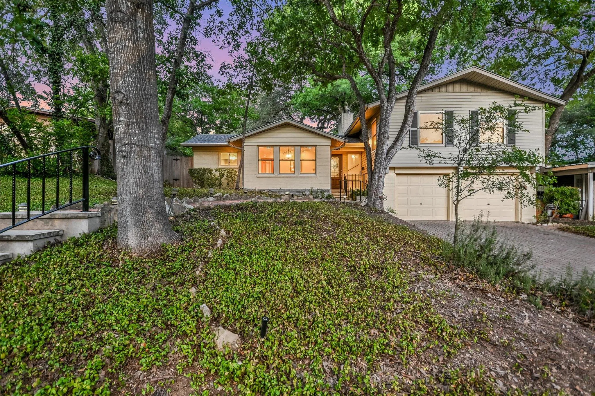 Photo of 1113 BLUEBONNET LN, Austin, 78704