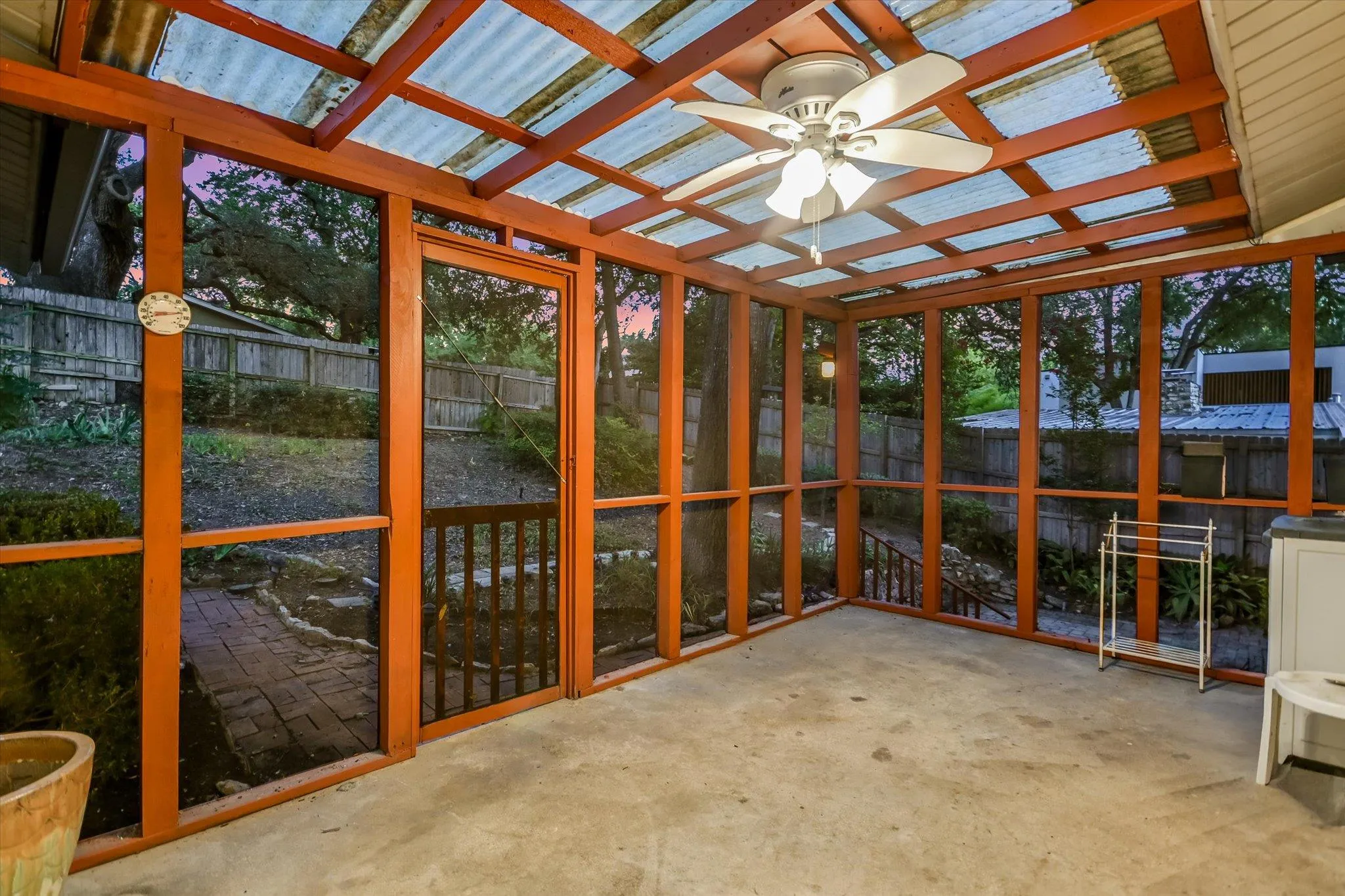 Photo 4 of 1113 BLUEBONNET LN