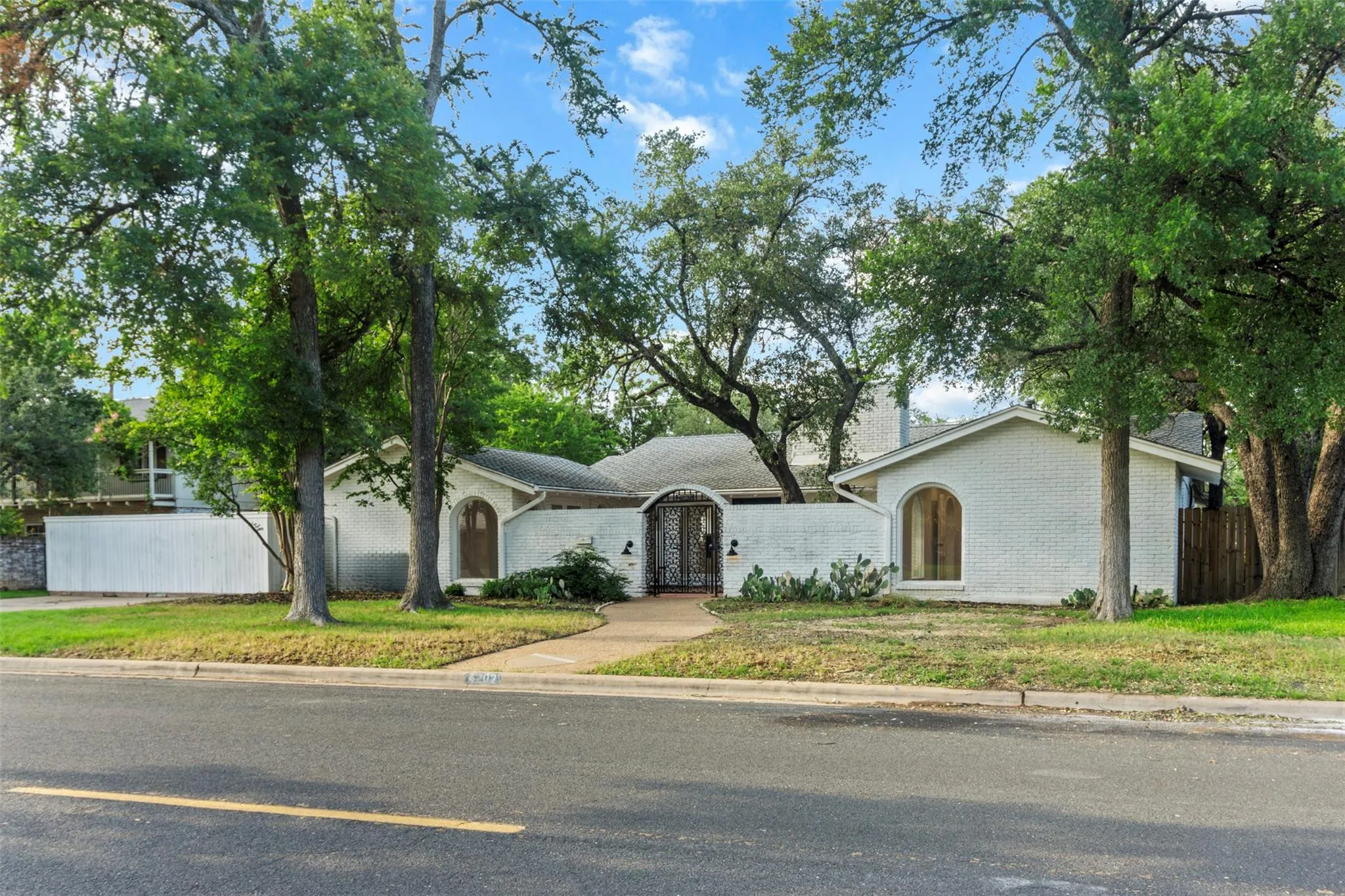 Photo of 4202 N HILLS DR, Austin, TX, 78731