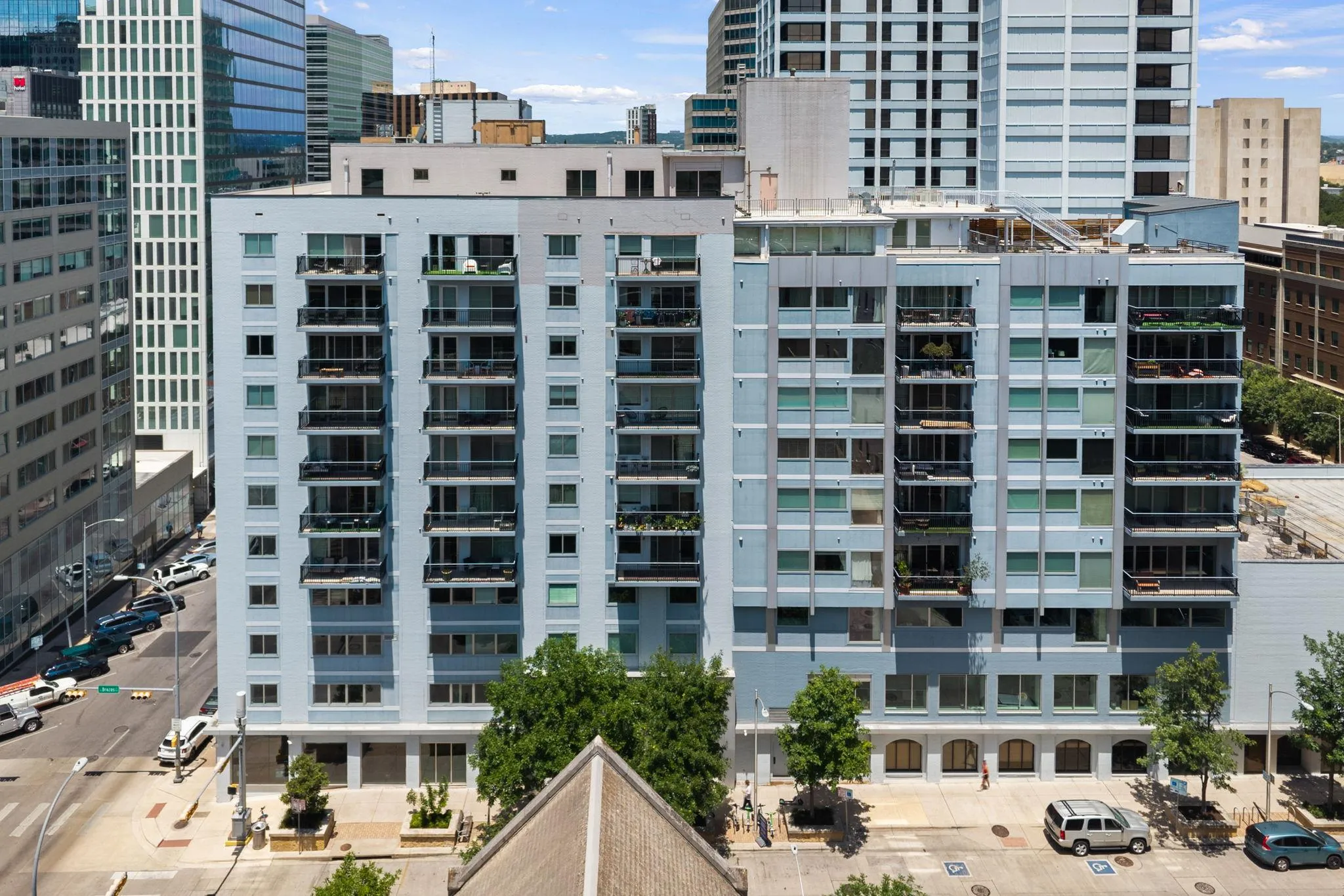 Photo 2 of 800 BRAZOS ST #1105