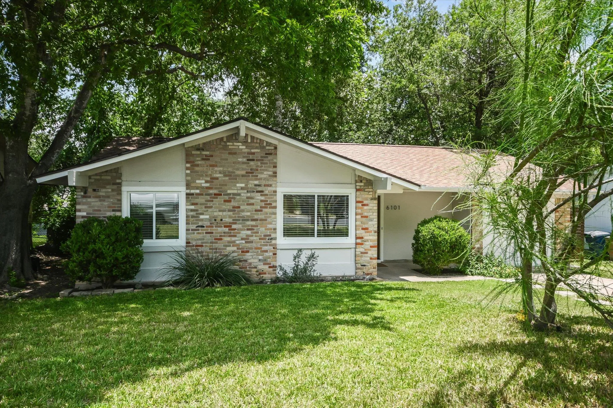 Photo of 6101 IDLEWOOD CV, Austin, TX, 78745