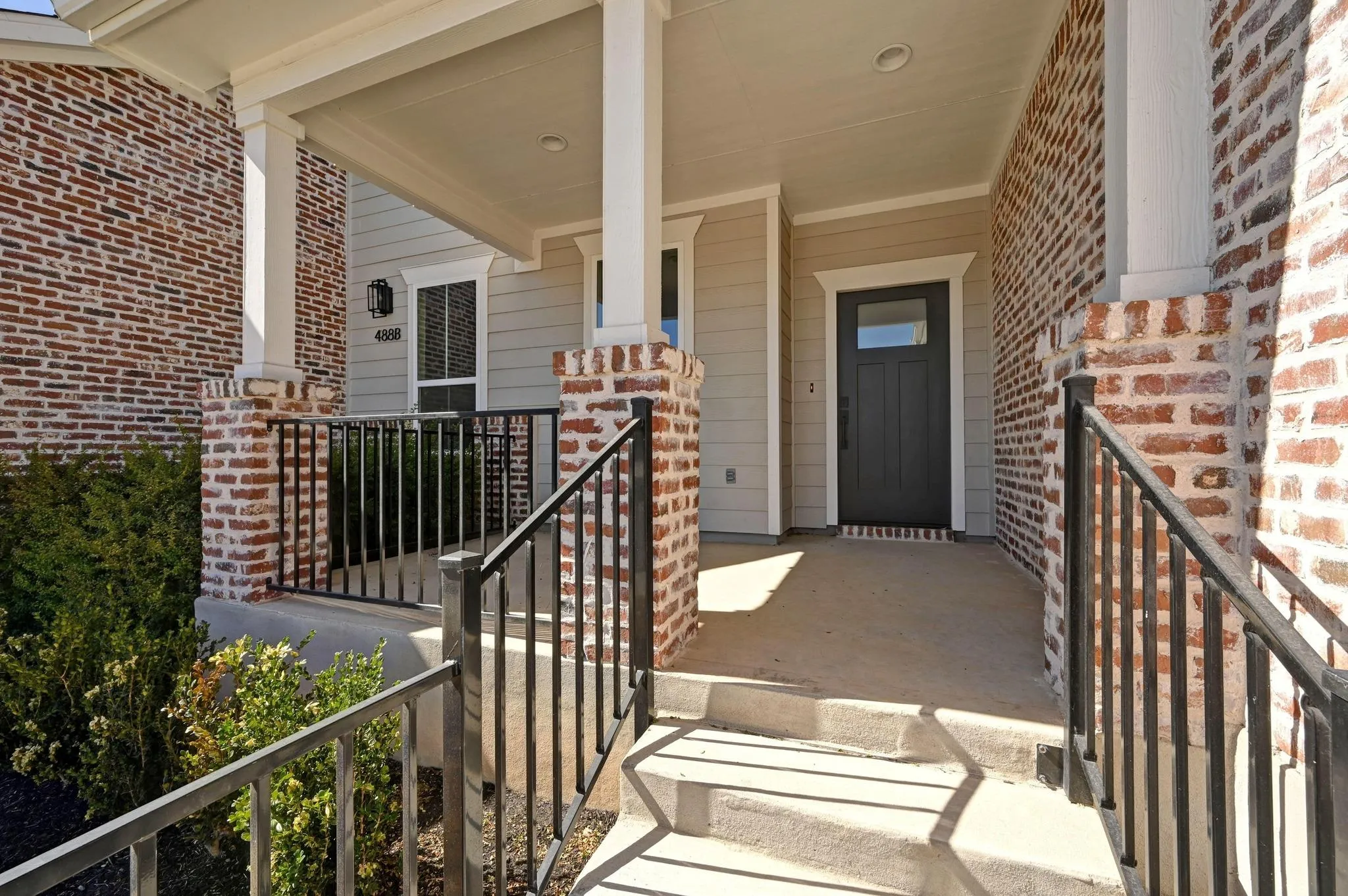 Photo 2 of 488 ORLEANIAN DR #B