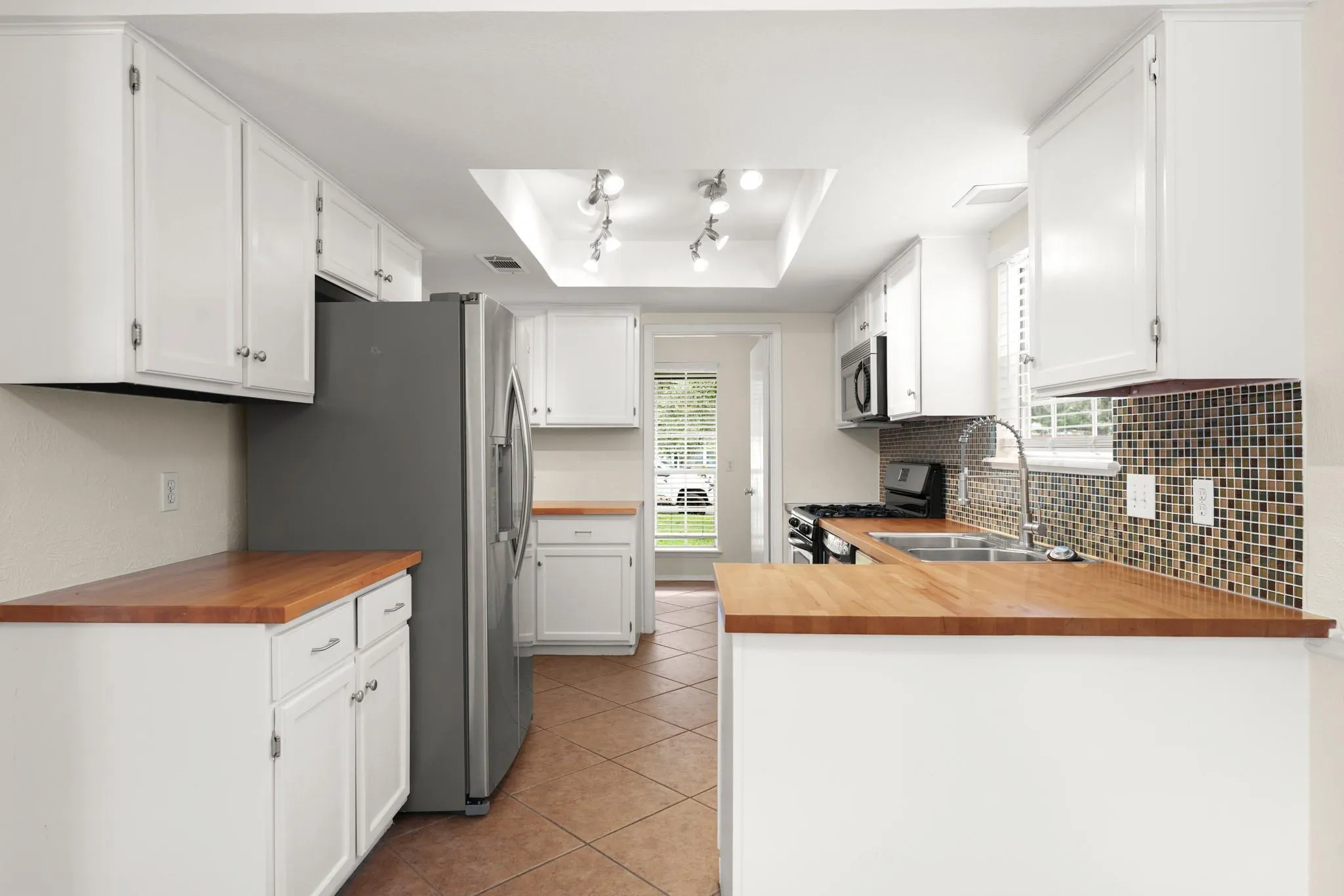 Photo 4 of 11709 STERLINGHILL DR