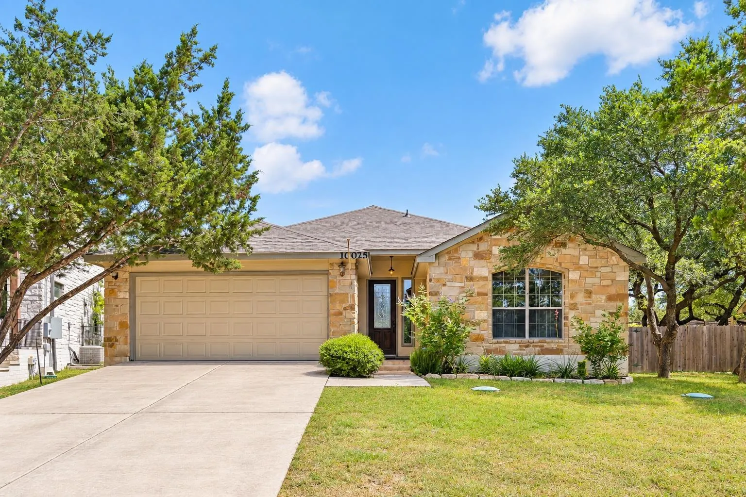 Photo of 10025 JANET LOOP, Dripping Springs, TX, 78620