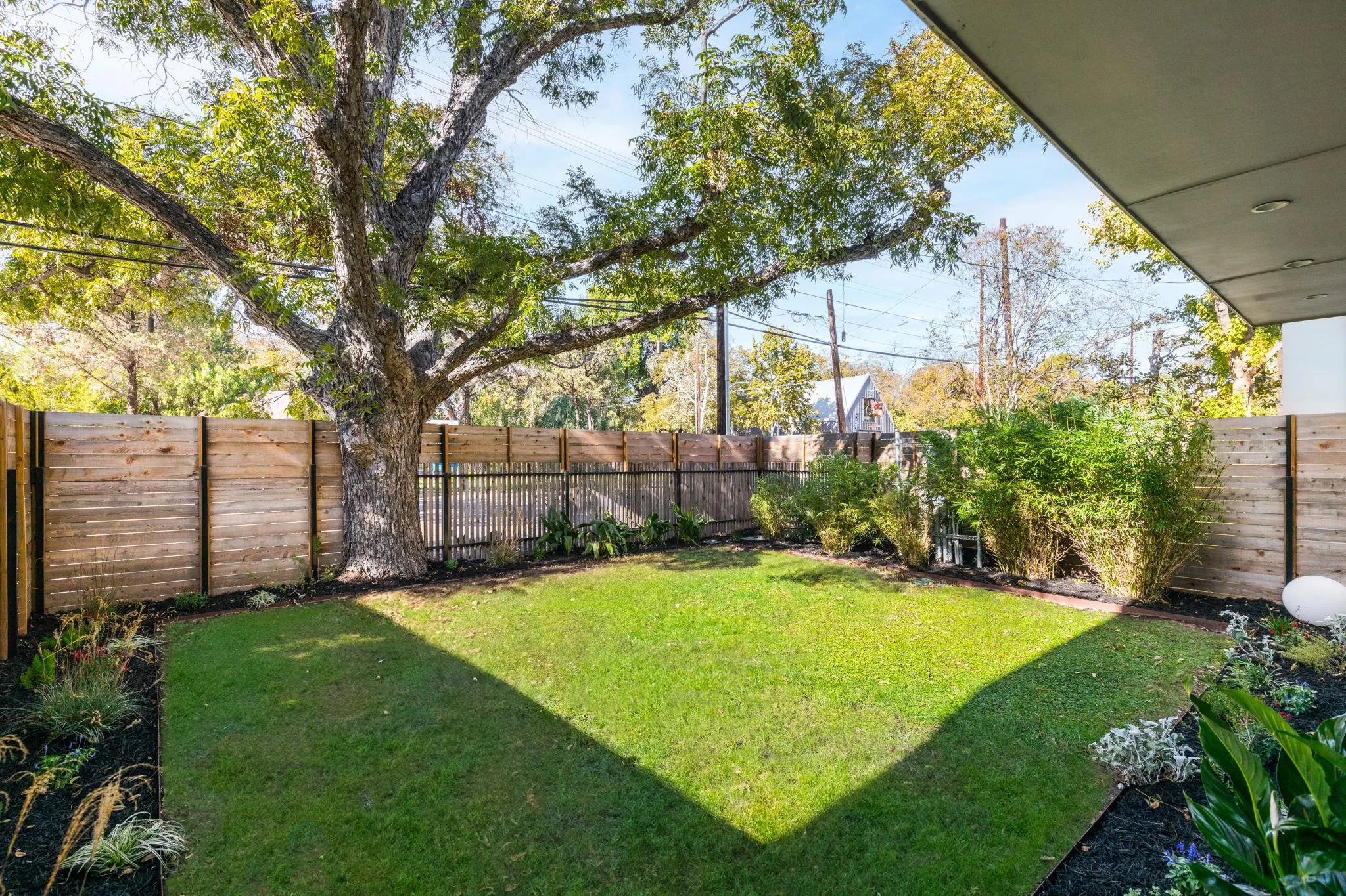 Photo 4 of 631 TILLERY ST #1