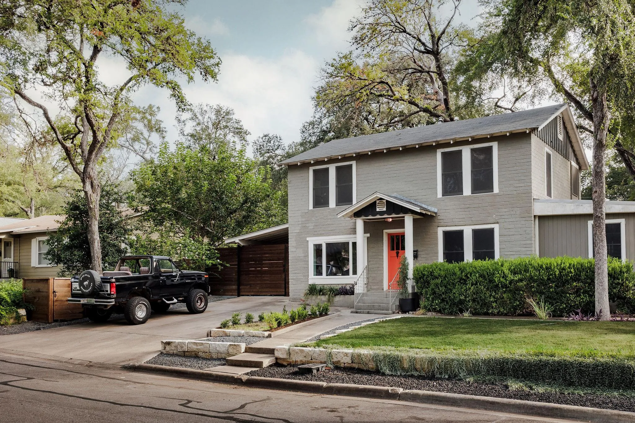 Photo of 2104 DE VERNE ST, Austin, 78704