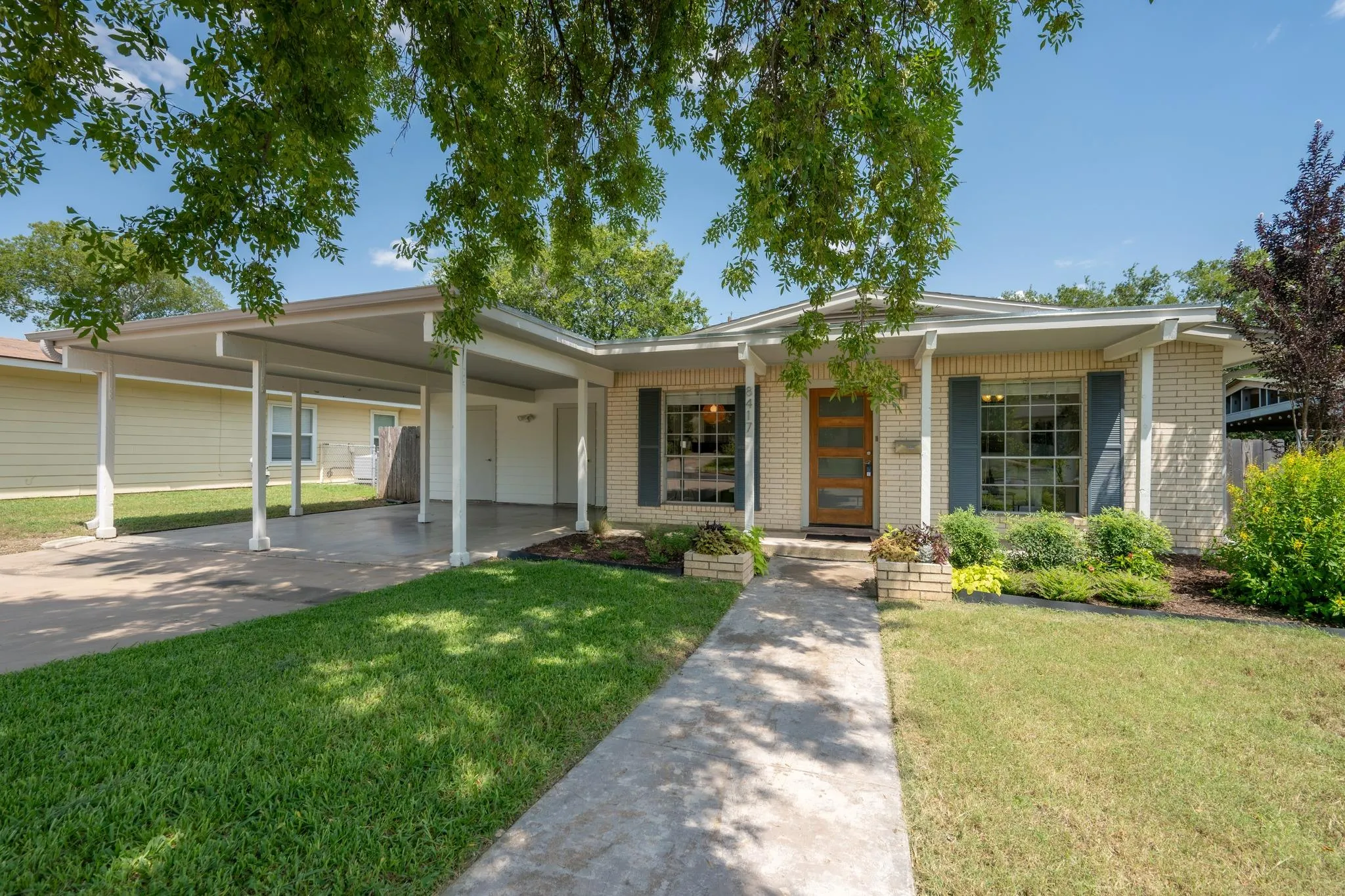 Photo of 8417 MAINE DR, Austin, TX, 78758
