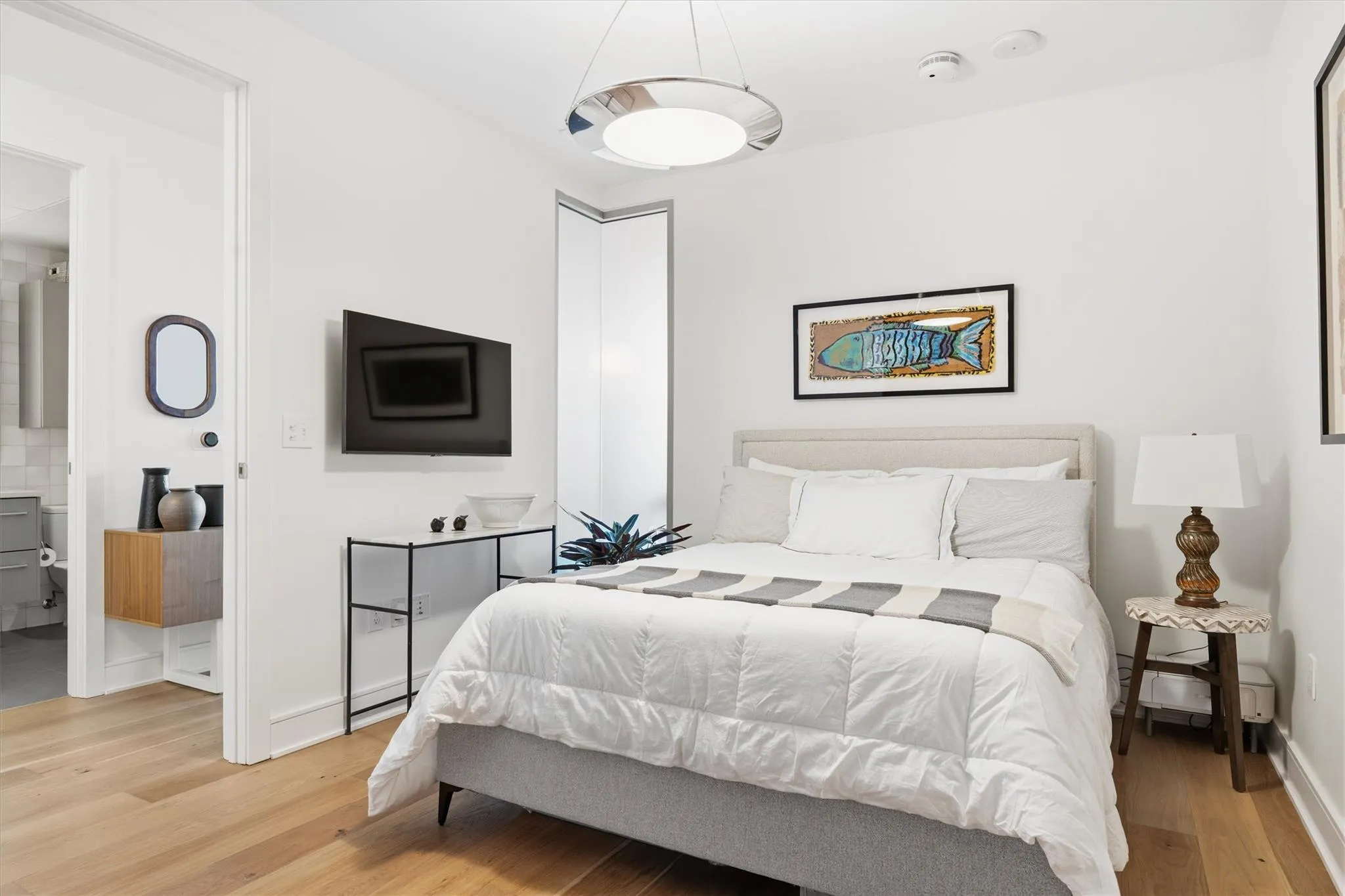 Photo 5 of 222 WEST AVE #1808