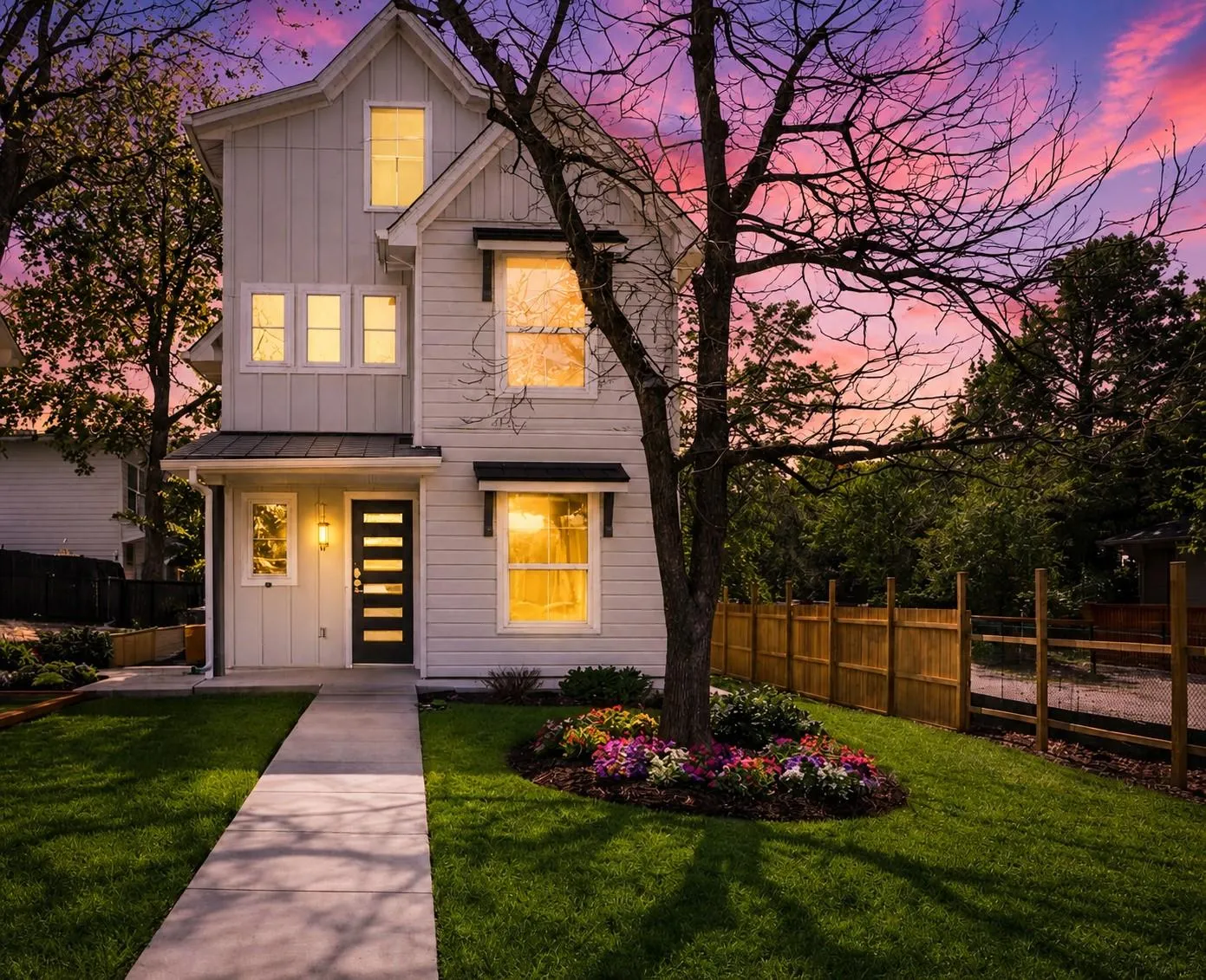 Photo of 2301 E 10TH ST, Austin, TX, 78702