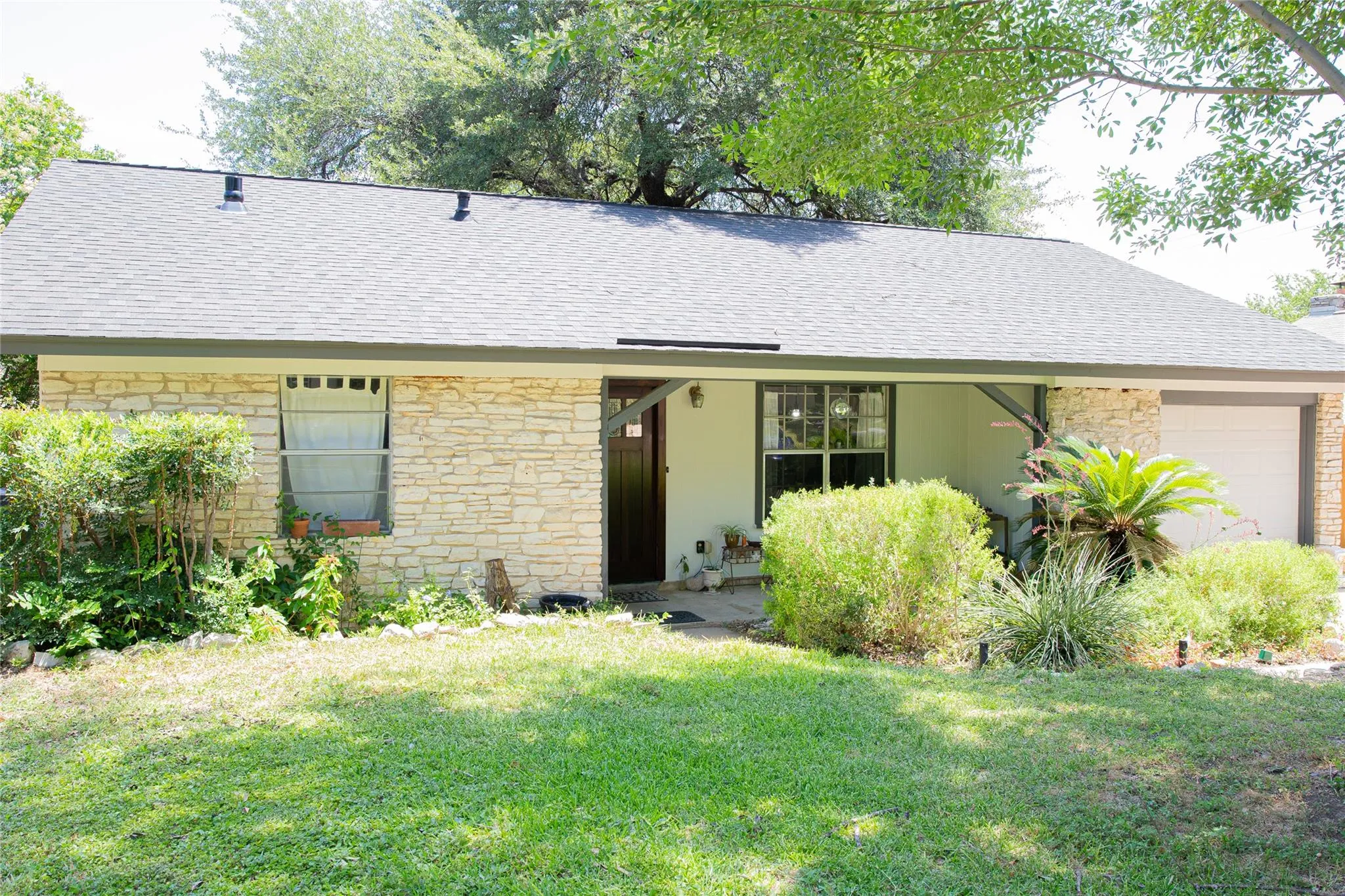 Photo of 902 AUSTIN HIGHLANDS BLVD, Austin, TX, 78745