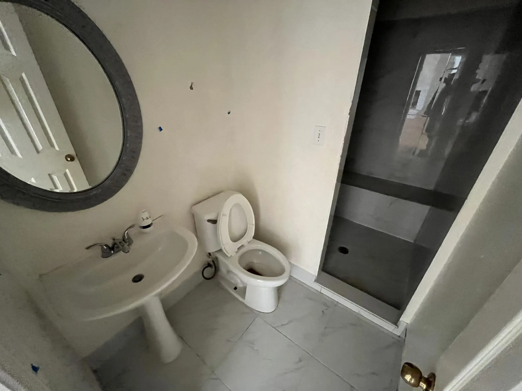 Photo 5 of 209 BETTERMAN DR