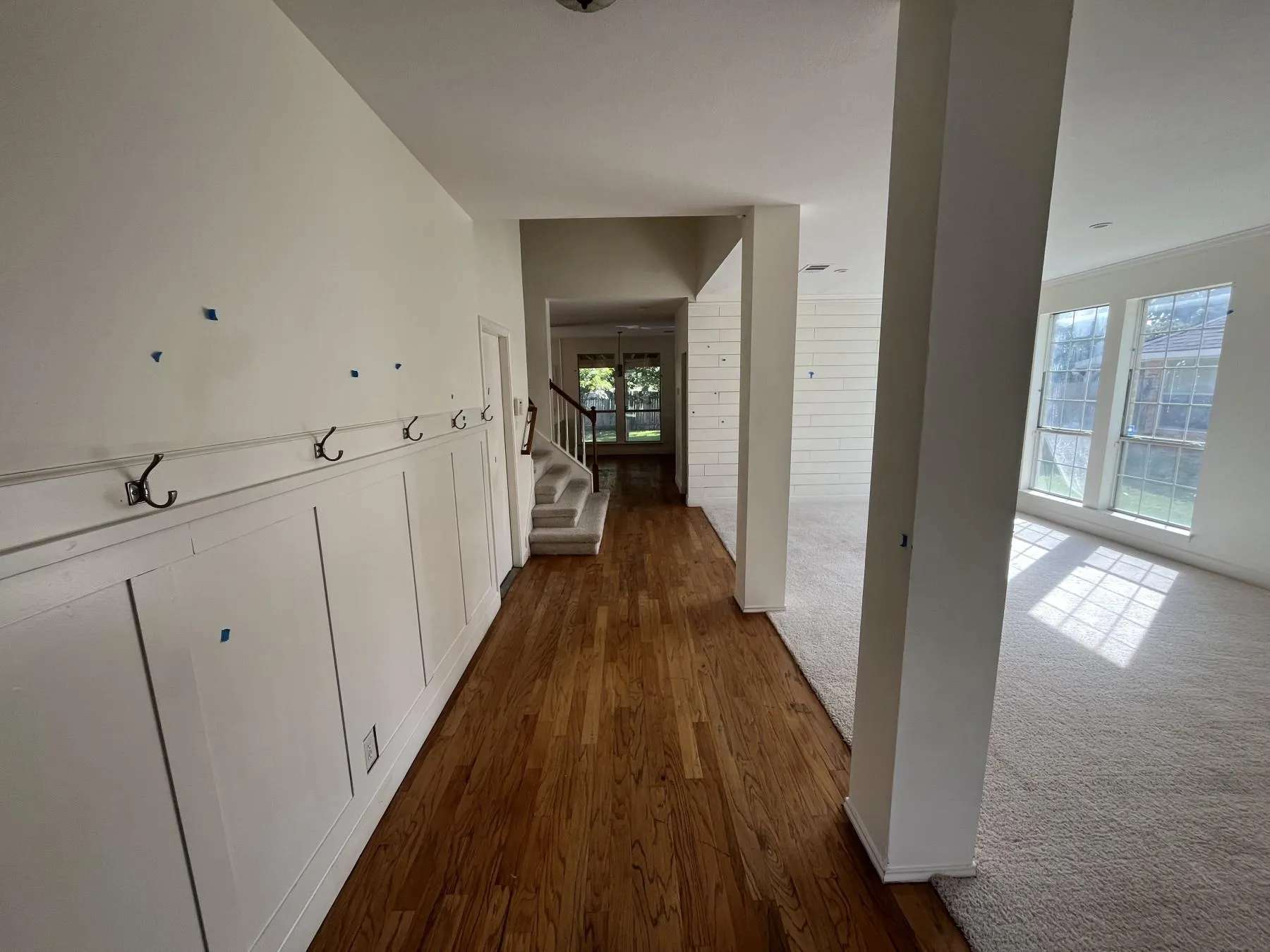Photo 2 of 209 BETTERMAN DR