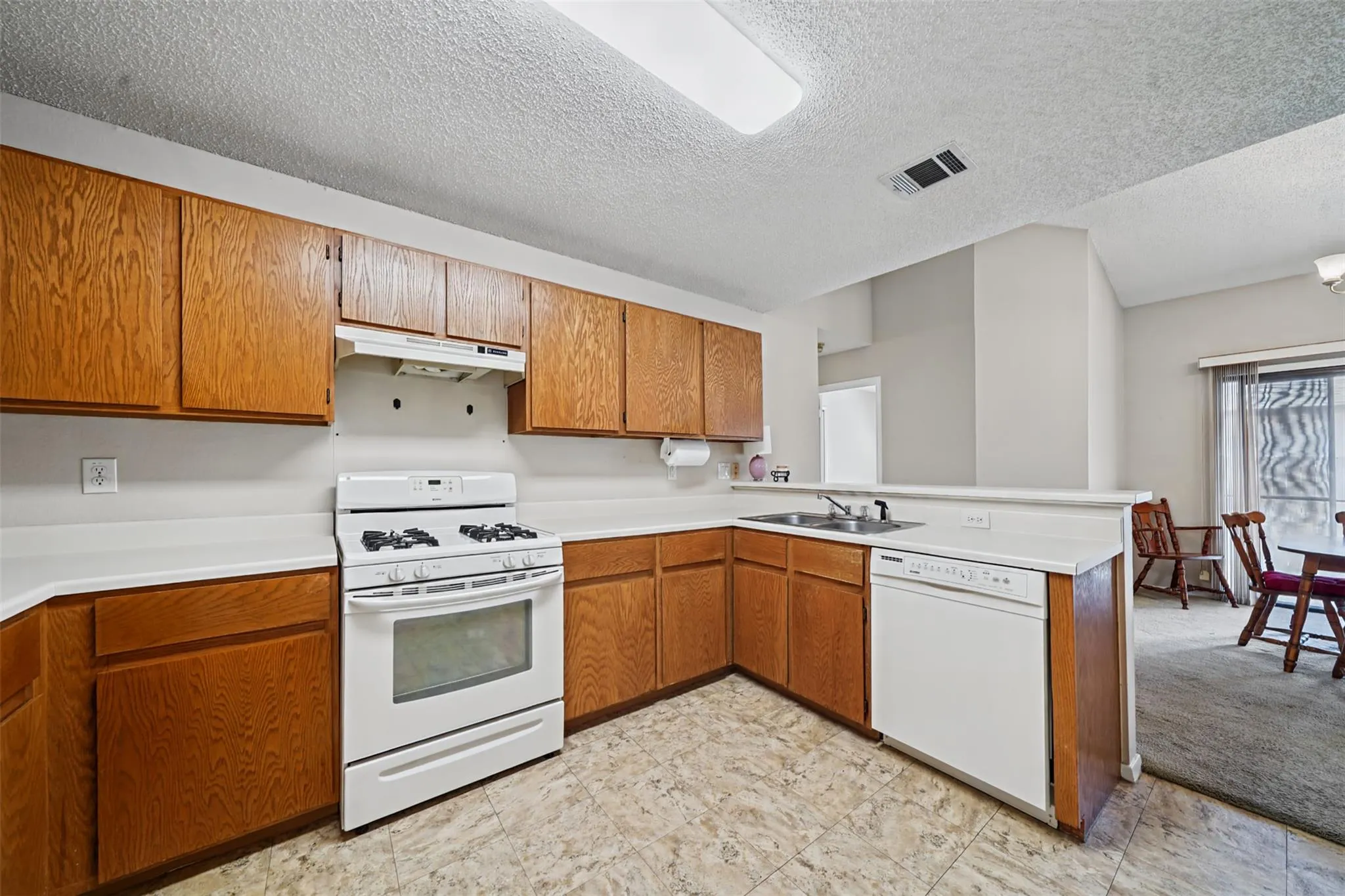 Photo 3 of 2317 CLAUDIA JUNE AVE