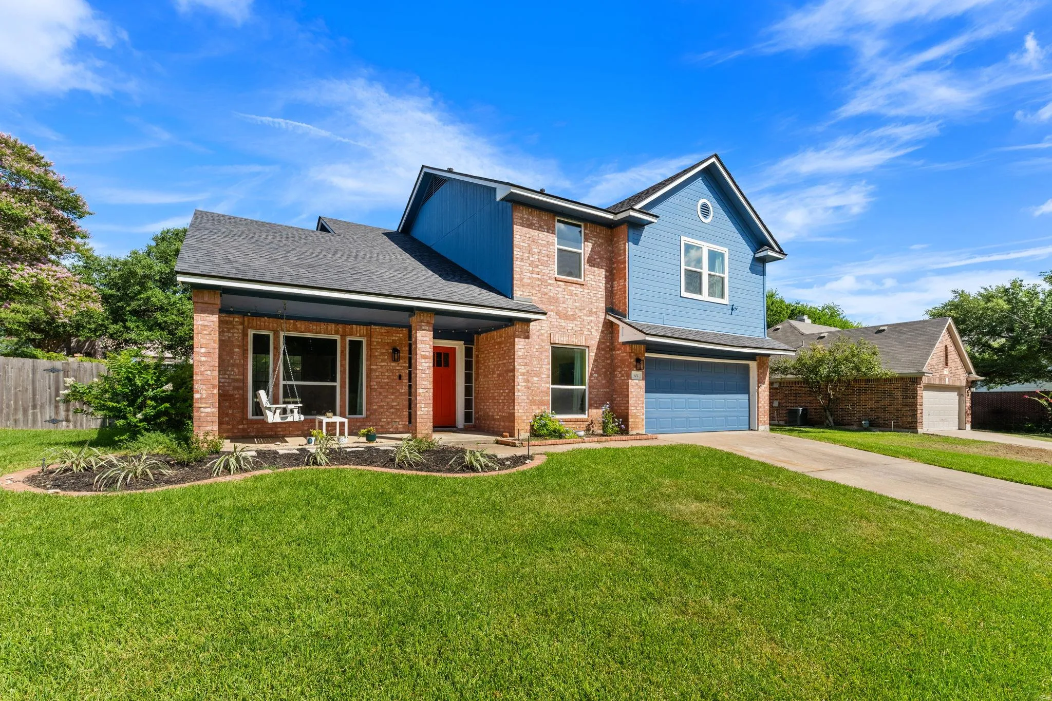 Photo of 504 PLEASANT VALLEY DR, Pflugerville, 78660