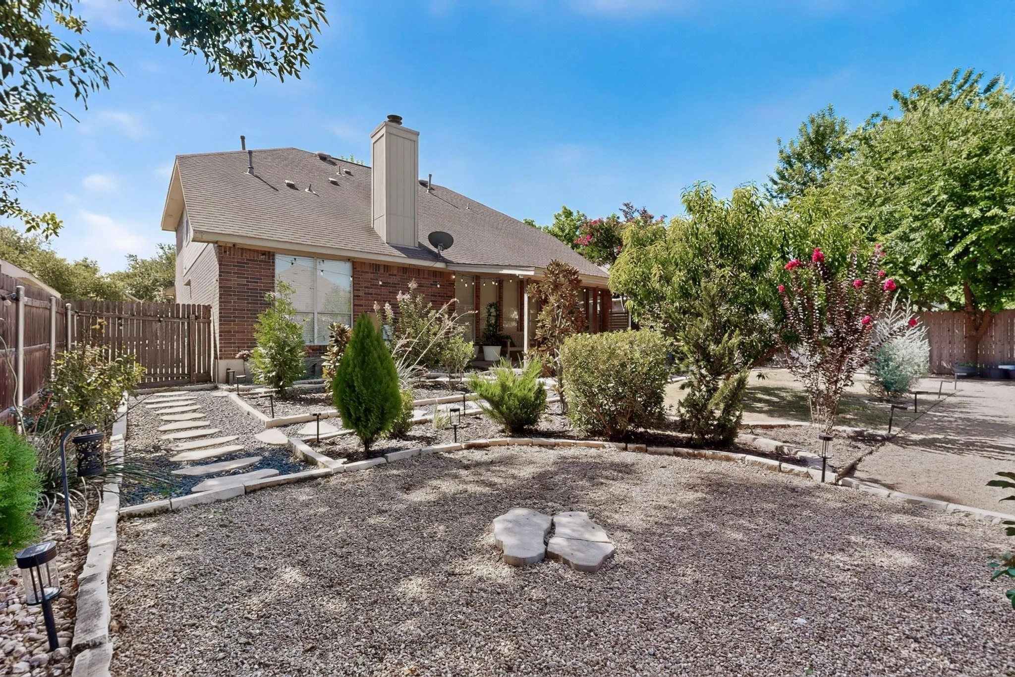 Photo 4 of 17810 WORLEY DR