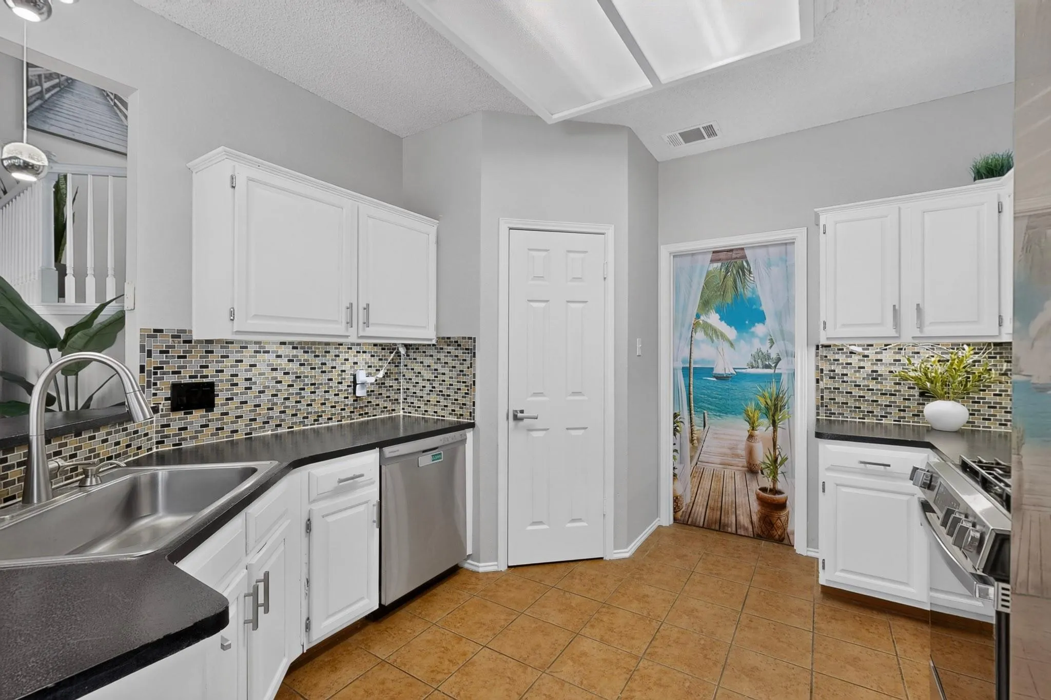 Photo 2 of 17810 WORLEY DR
