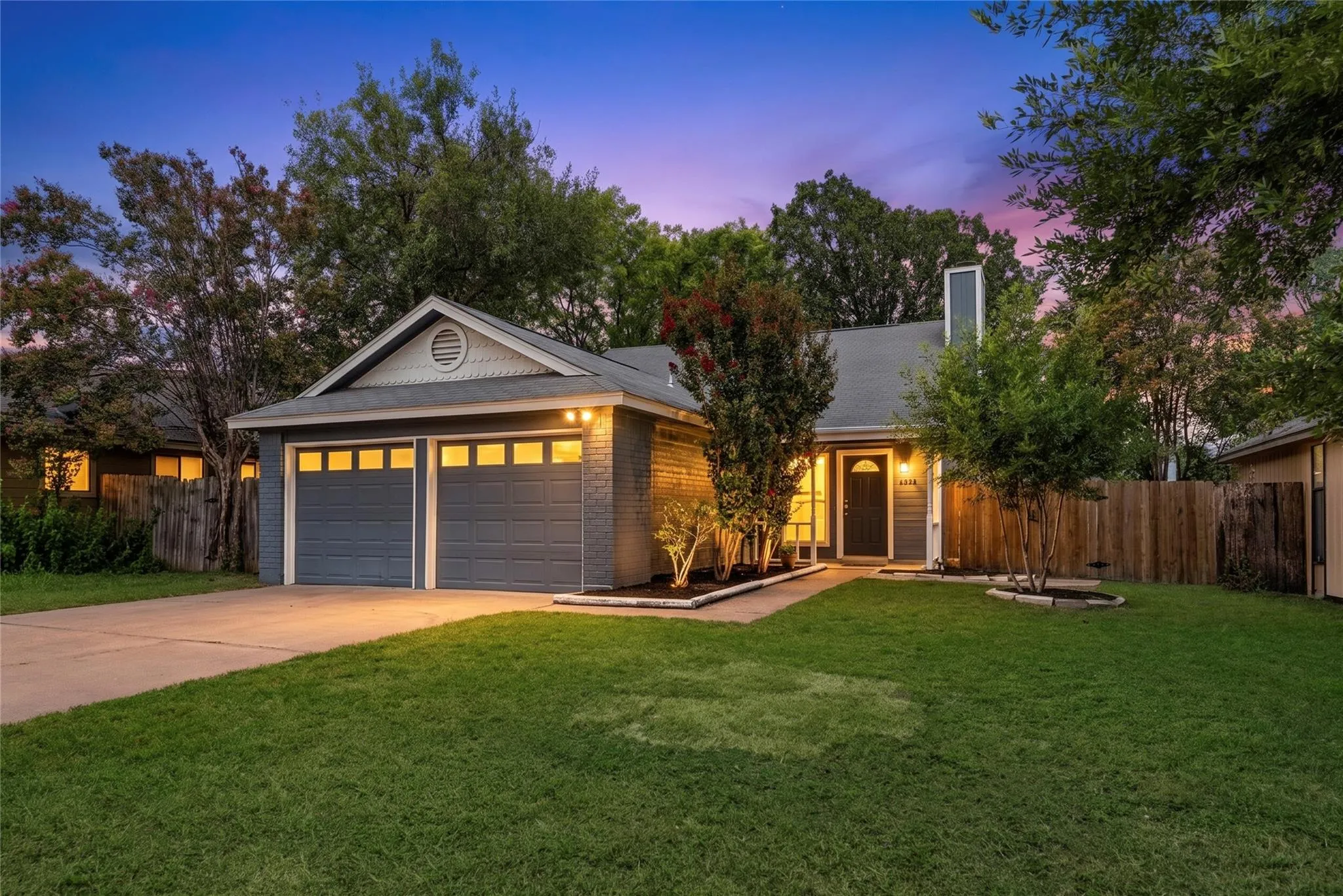 Photo of 12307 EMERY OAKS RD, Austin, TX, 78758