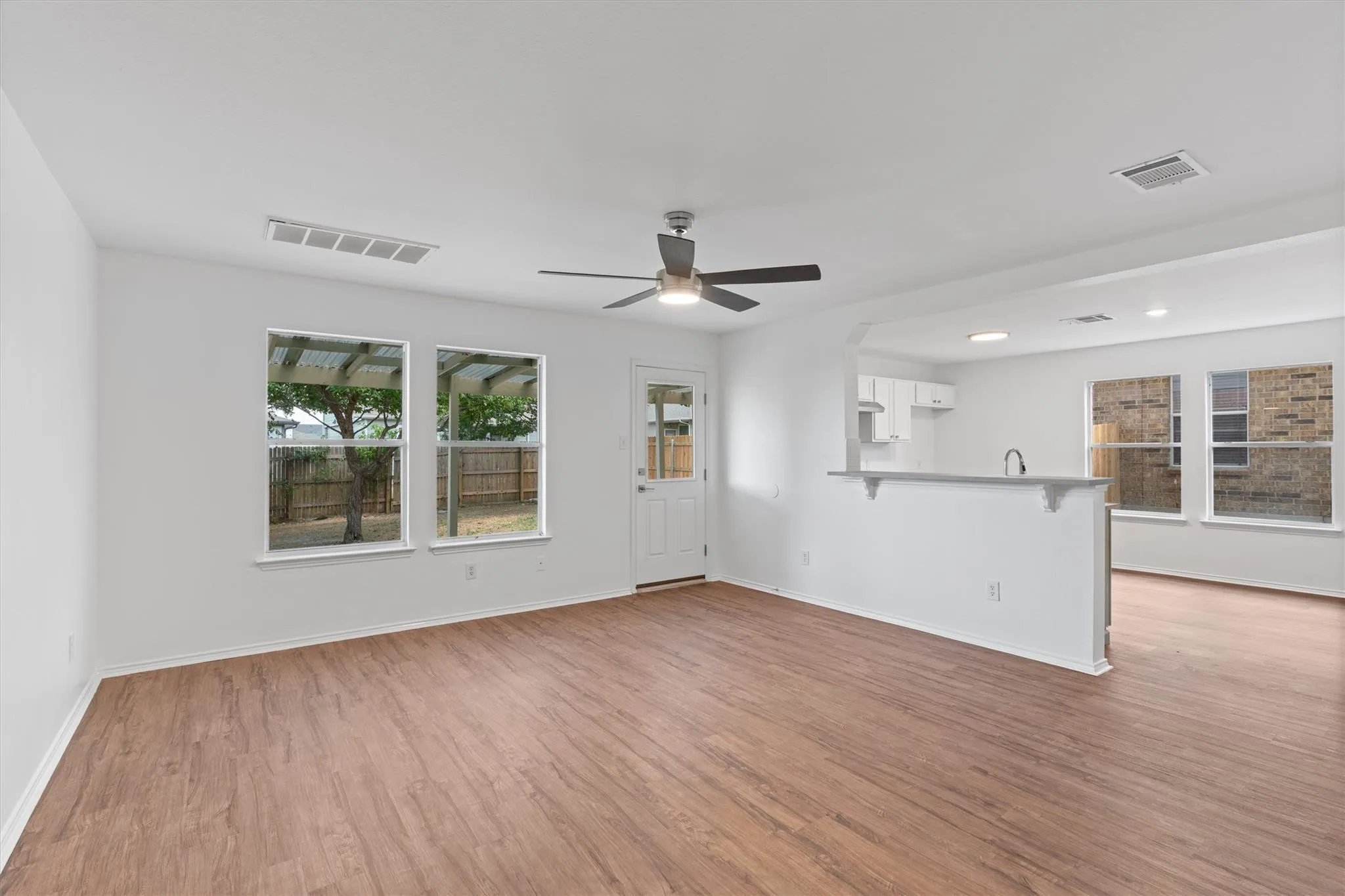 Photo 2 of 13505 LISMORE LN