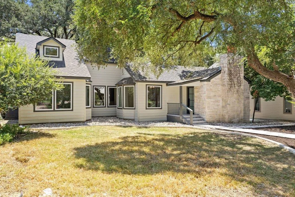 Photo of 2101 STAMFORD LN, Austin, TX, 78703
